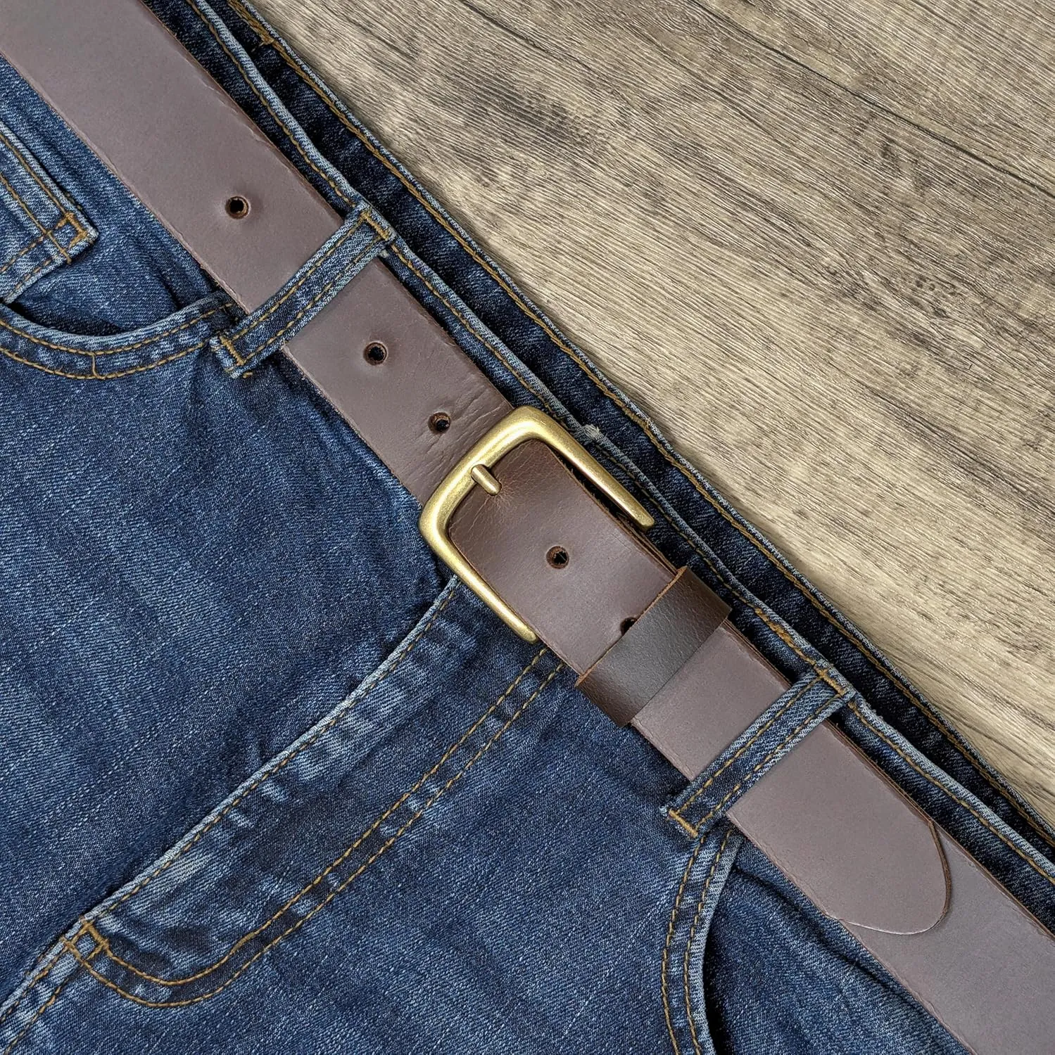 Ashford Ridge Made in England 34mm Full Hide Leather Belt with Brass Colour Buckle