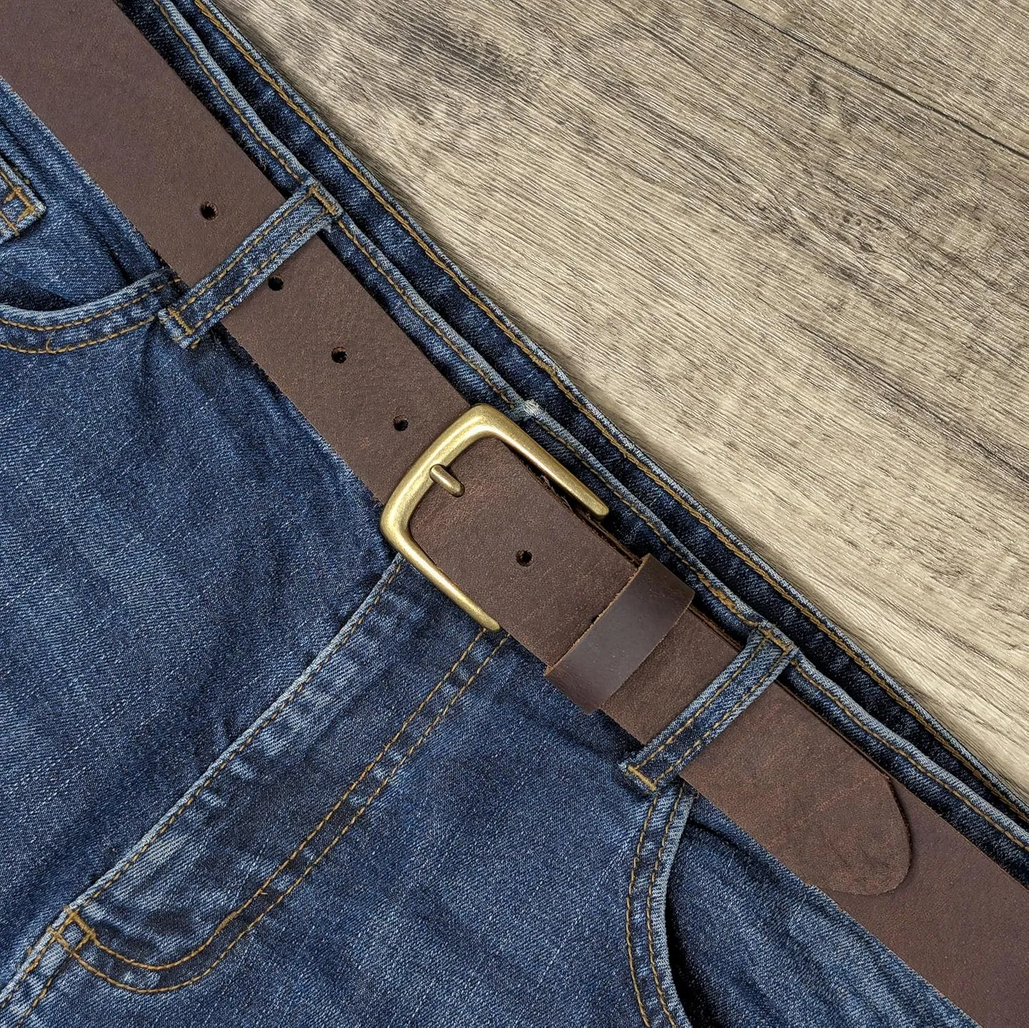Ashford Ridge Made in England 34mm Full Hide Leather Belt with Brass Colour Buckle