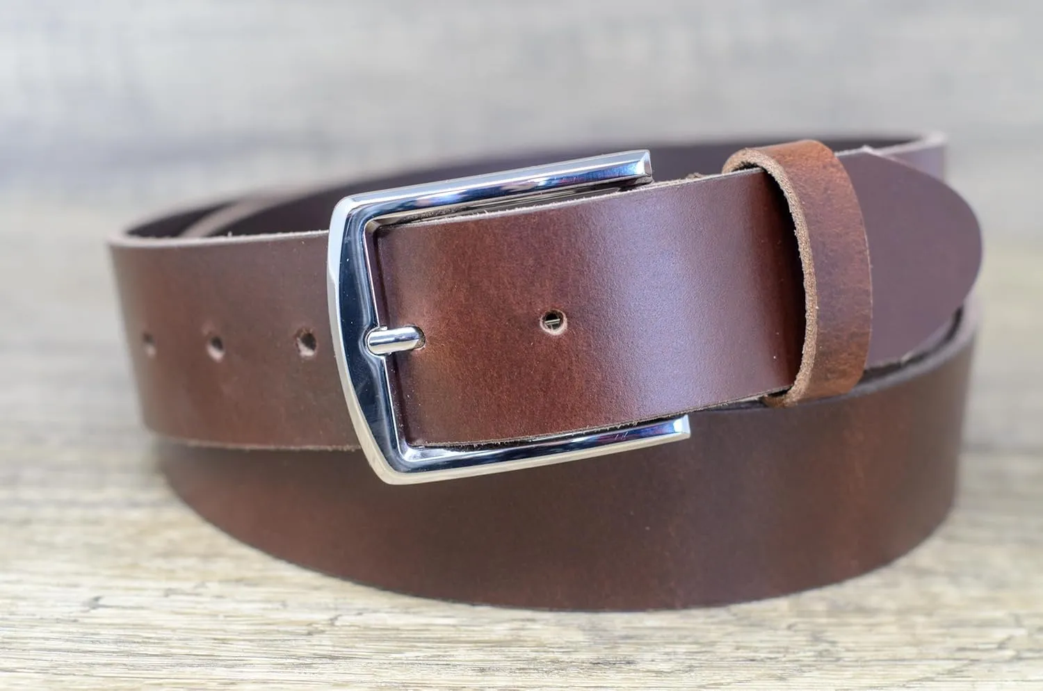 Ashford Ridge Made in England 40mm Full Grain Leather Belt with Classic Buckle