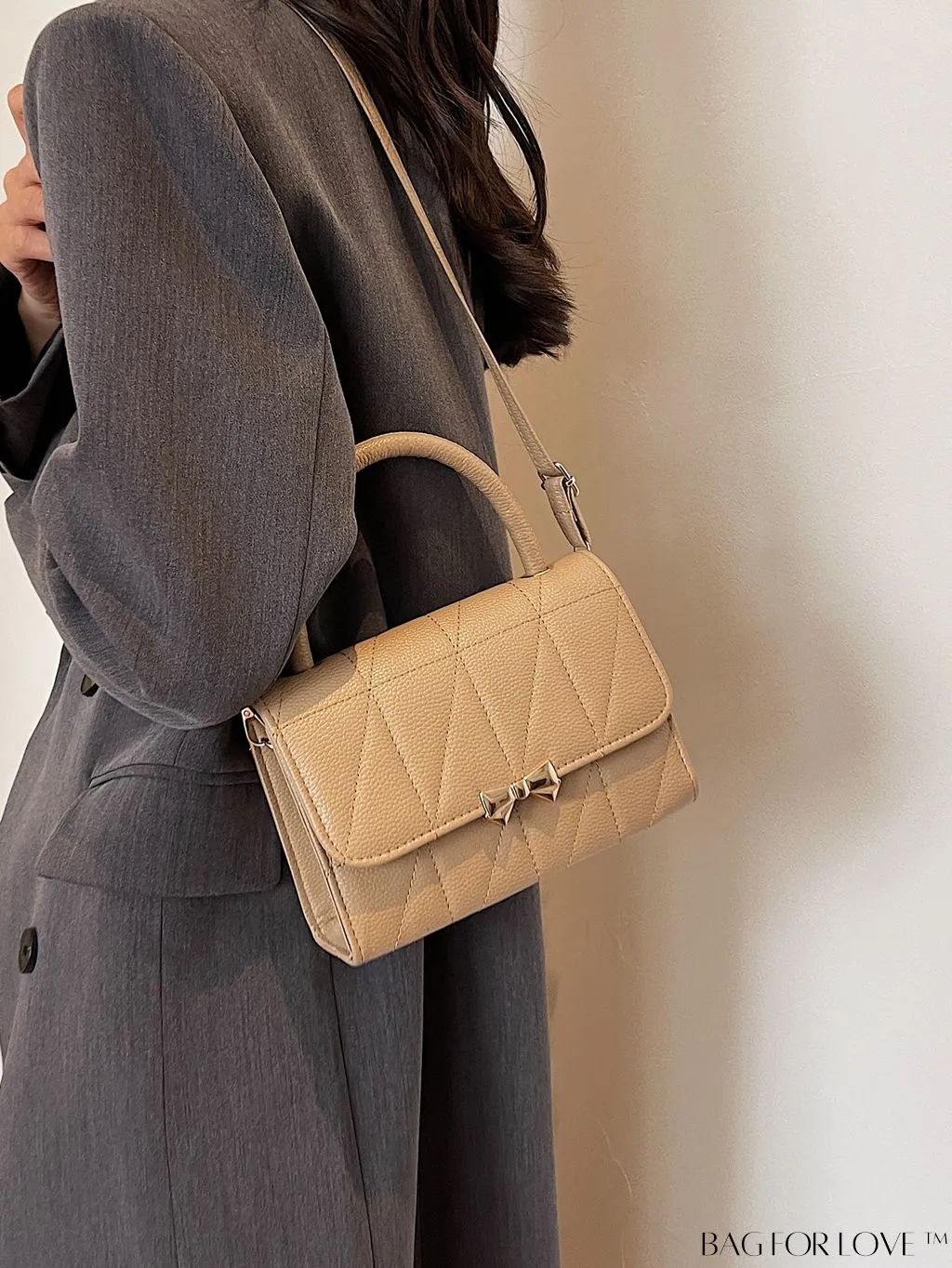 BagForLove - Chic Bow-Accented Flap Handbag with Adjustable Shoulder Strap