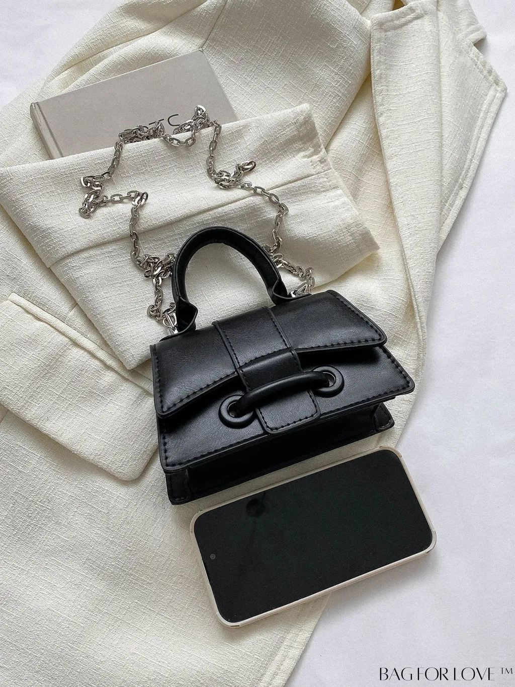 BagForLove - Compact Chain Square Handbag: Perfect for Phones, Lipstick, and Keys
