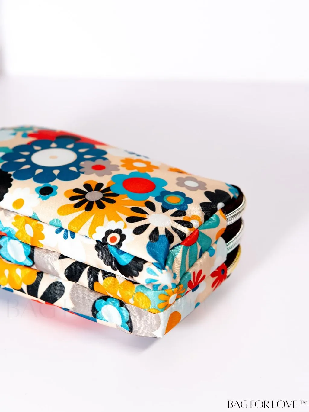 BagForLove - Stylish Floral Print Long Wallet: Waterproof, Zippered & Spacious Coin Purse