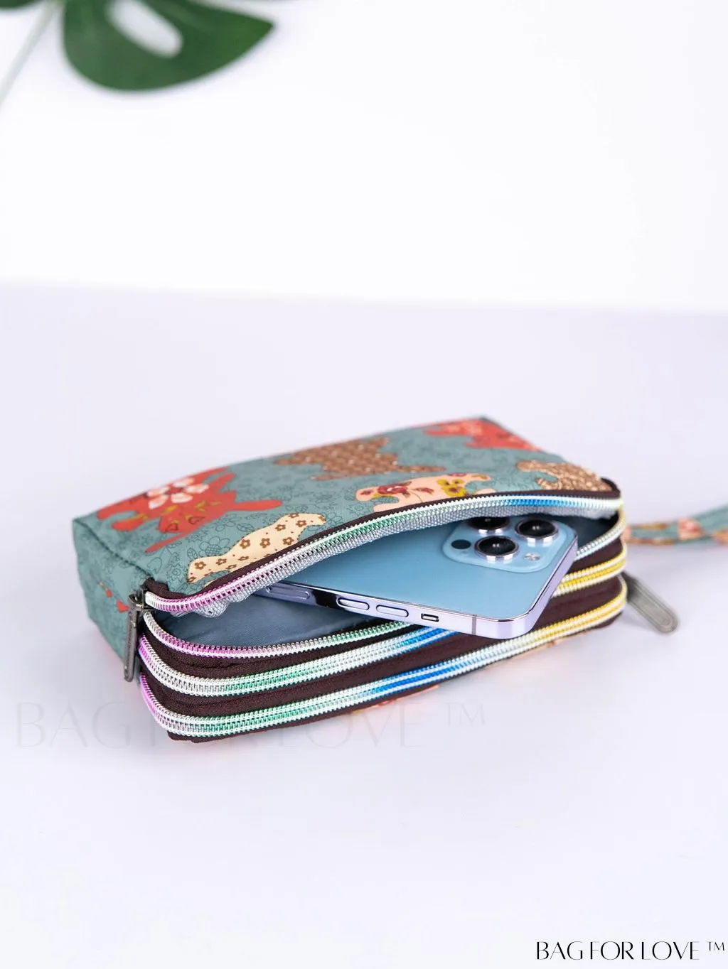 BagForLove - Stylish Floral Print Long Wallet: Waterproof, Zippered & Spacious Coin Purse