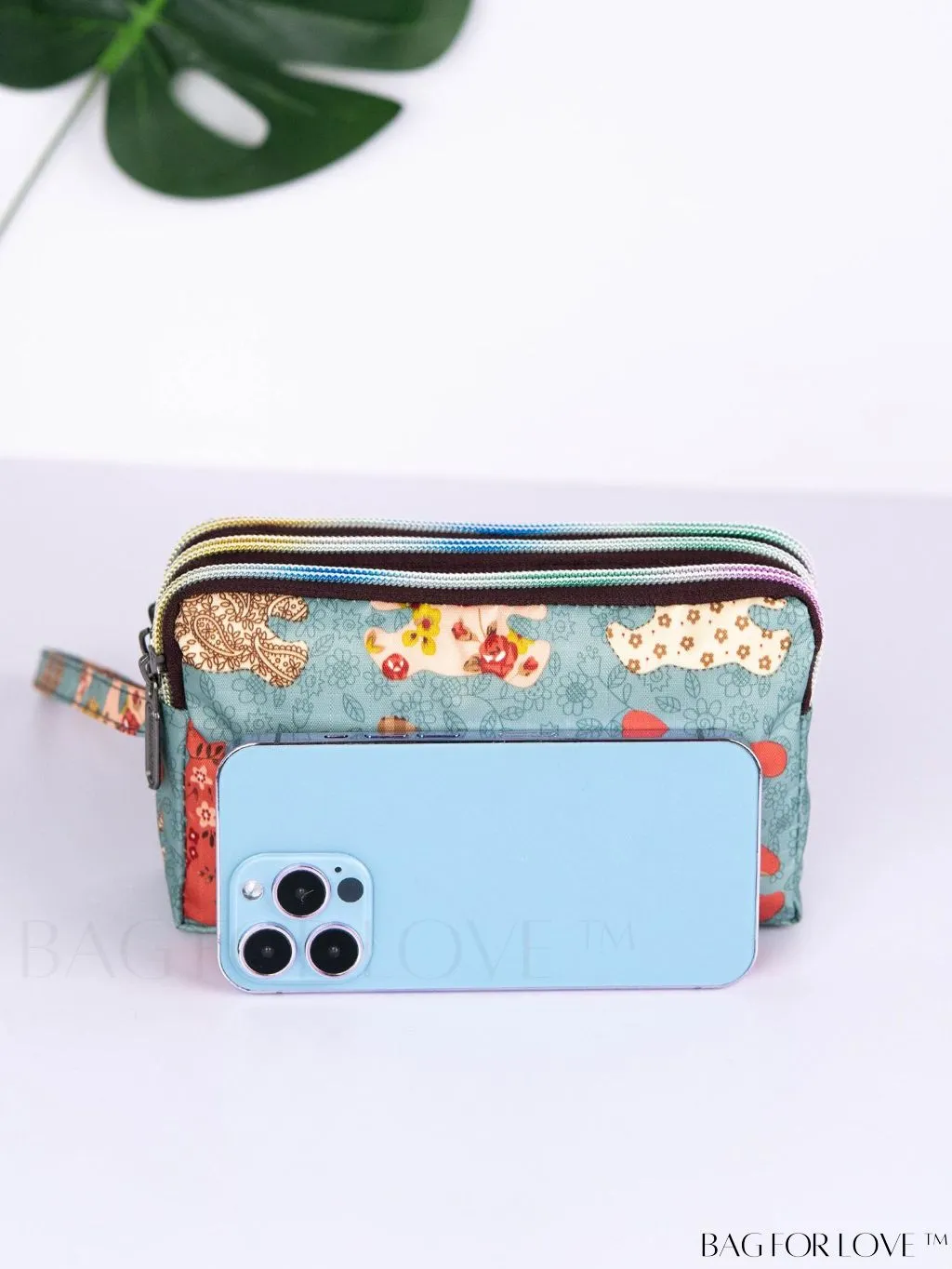 BagForLove - Stylish Floral Print Long Wallet: Waterproof, Zippered & Spacious Coin Purse