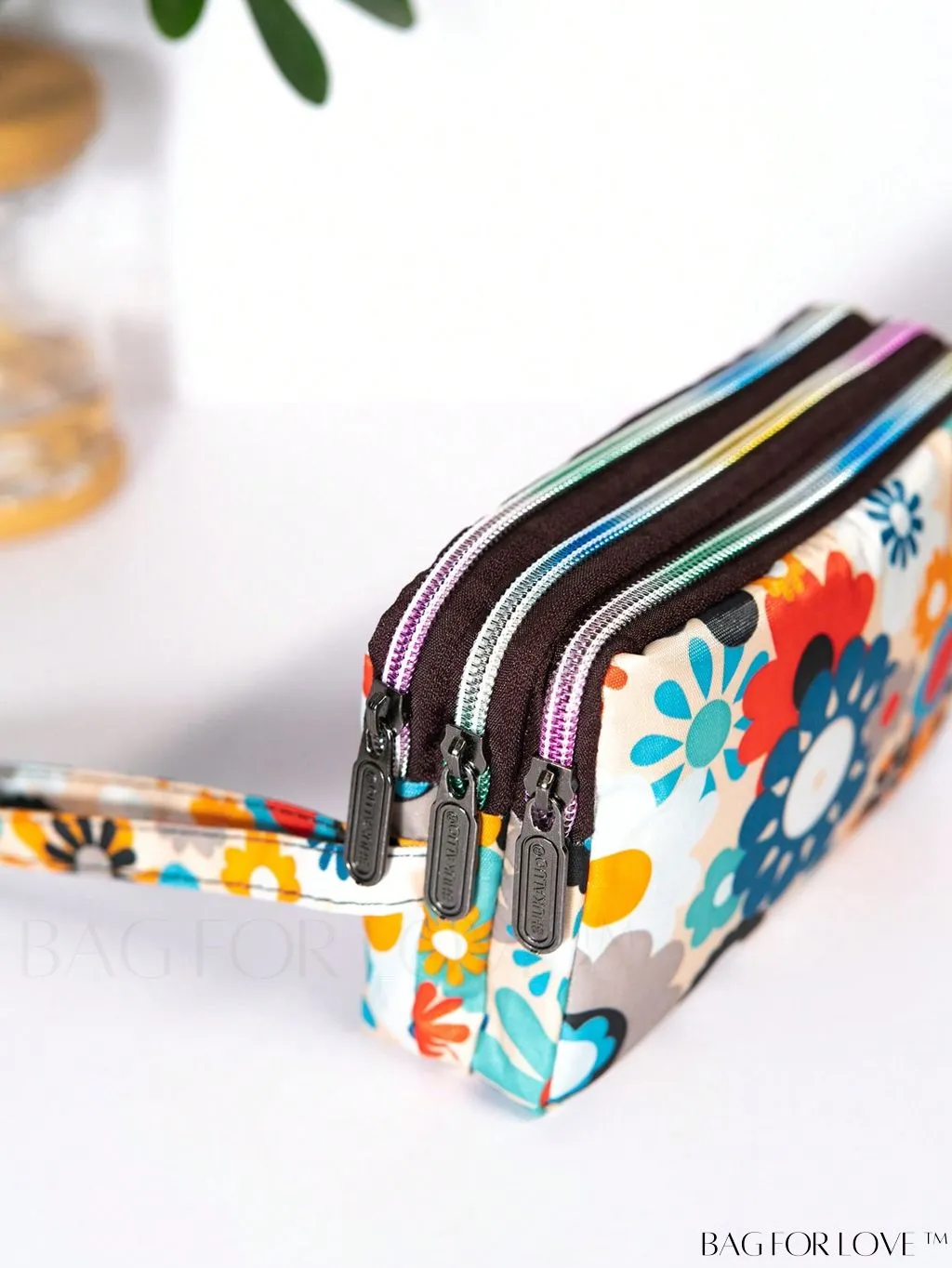 BagForLove - Stylish Floral Print Long Wallet: Waterproof, Zippered & Spacious Coin Purse