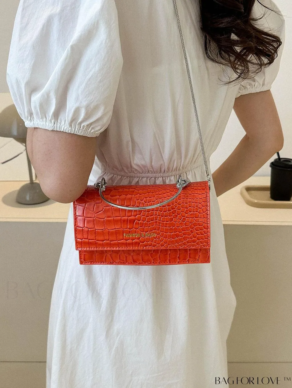 BagForLove - Stylish Party-ready Handbag in Solid Color