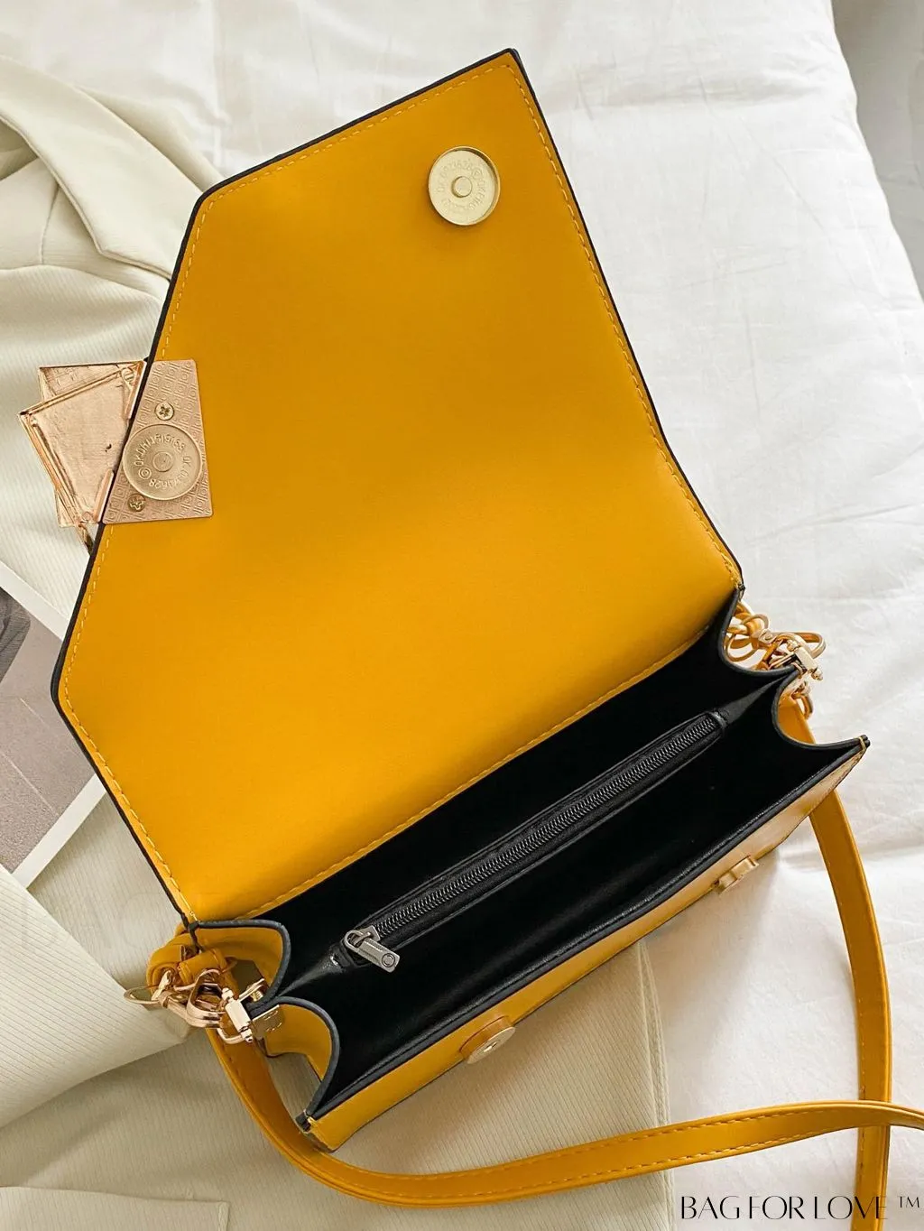 BagForLove - Versatile Travel Bag with Separate Dry/Wet Compartments, Shoulder Crossbody Design