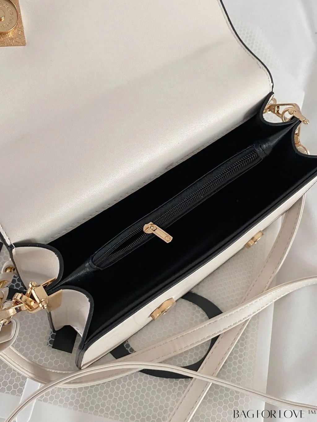 BagForLove - Versatile Travel Bag with Separate Dry/Wet Compartments, Shoulder Crossbody Design