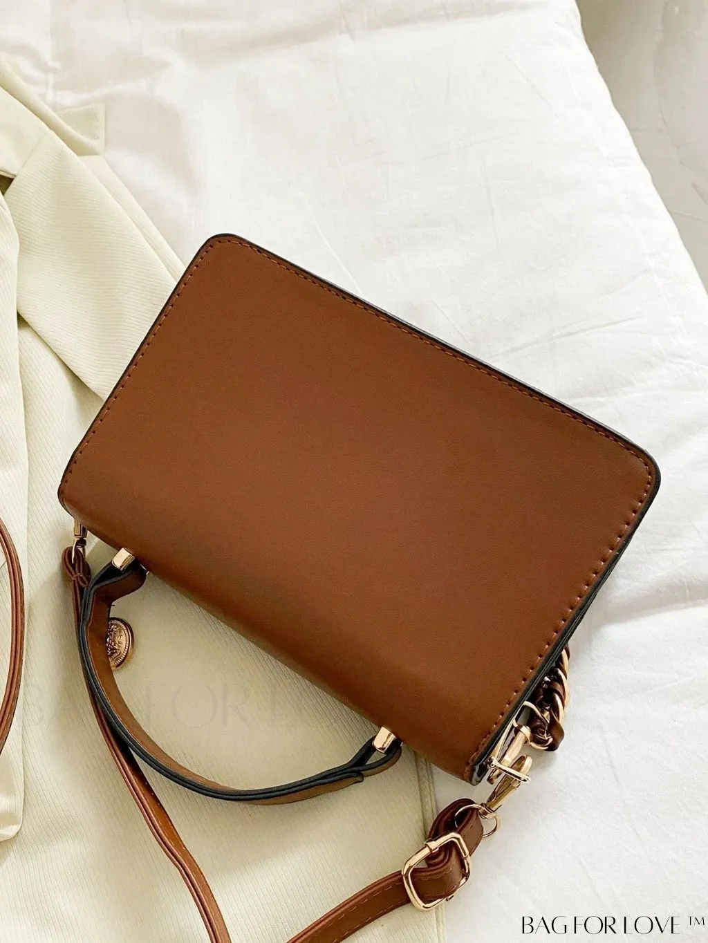 BagForLove - Versatile Travel Bag with Separate Dry/Wet Compartments, Shoulder Crossbody Design