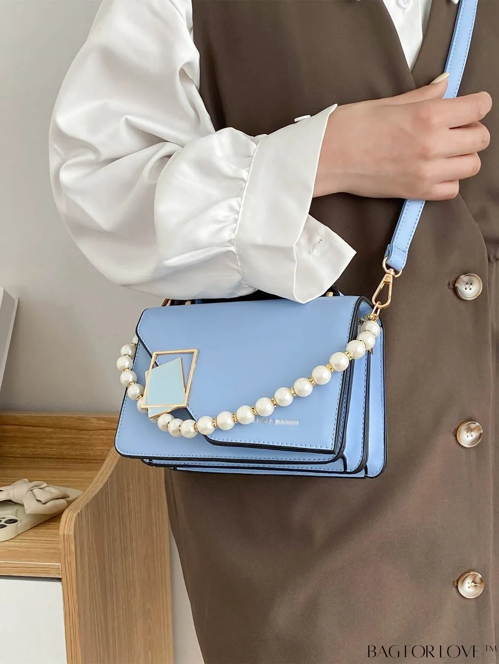 BagForLove - Versatile Travel Bag with Separate Dry/Wet Compartments, Shoulder Crossbody Design