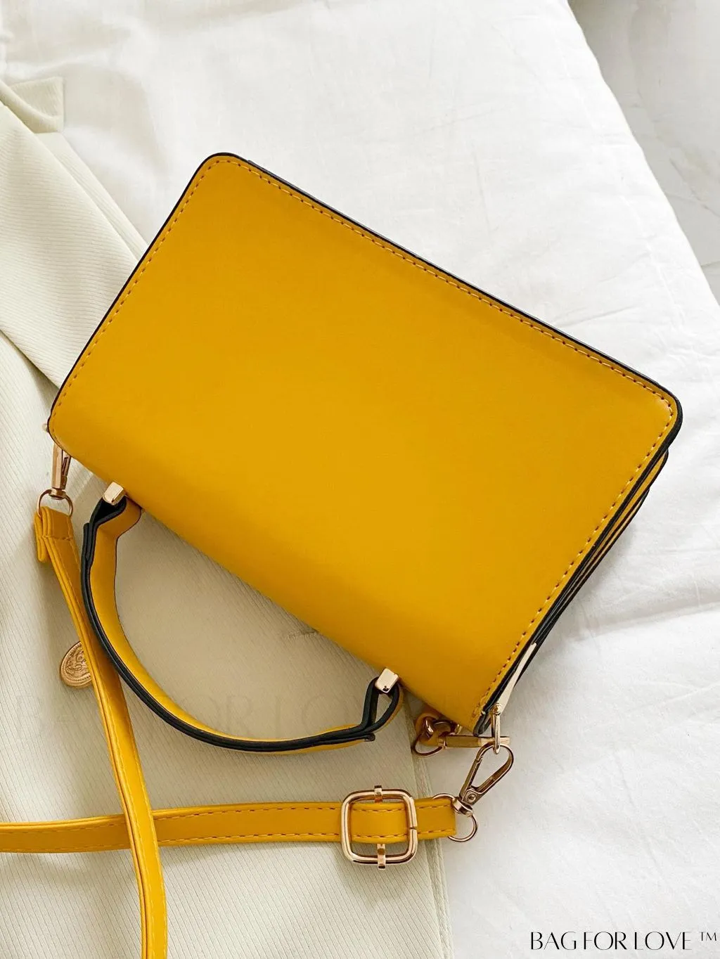 BagForLove - Versatile Travel Bag with Separate Dry/Wet Compartments, Shoulder Crossbody Design