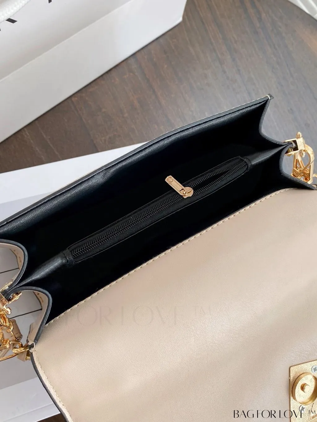 BagForLove - Versatile Travel Bag with Separate Dry/Wet Compartments, Shoulder Crossbody Design