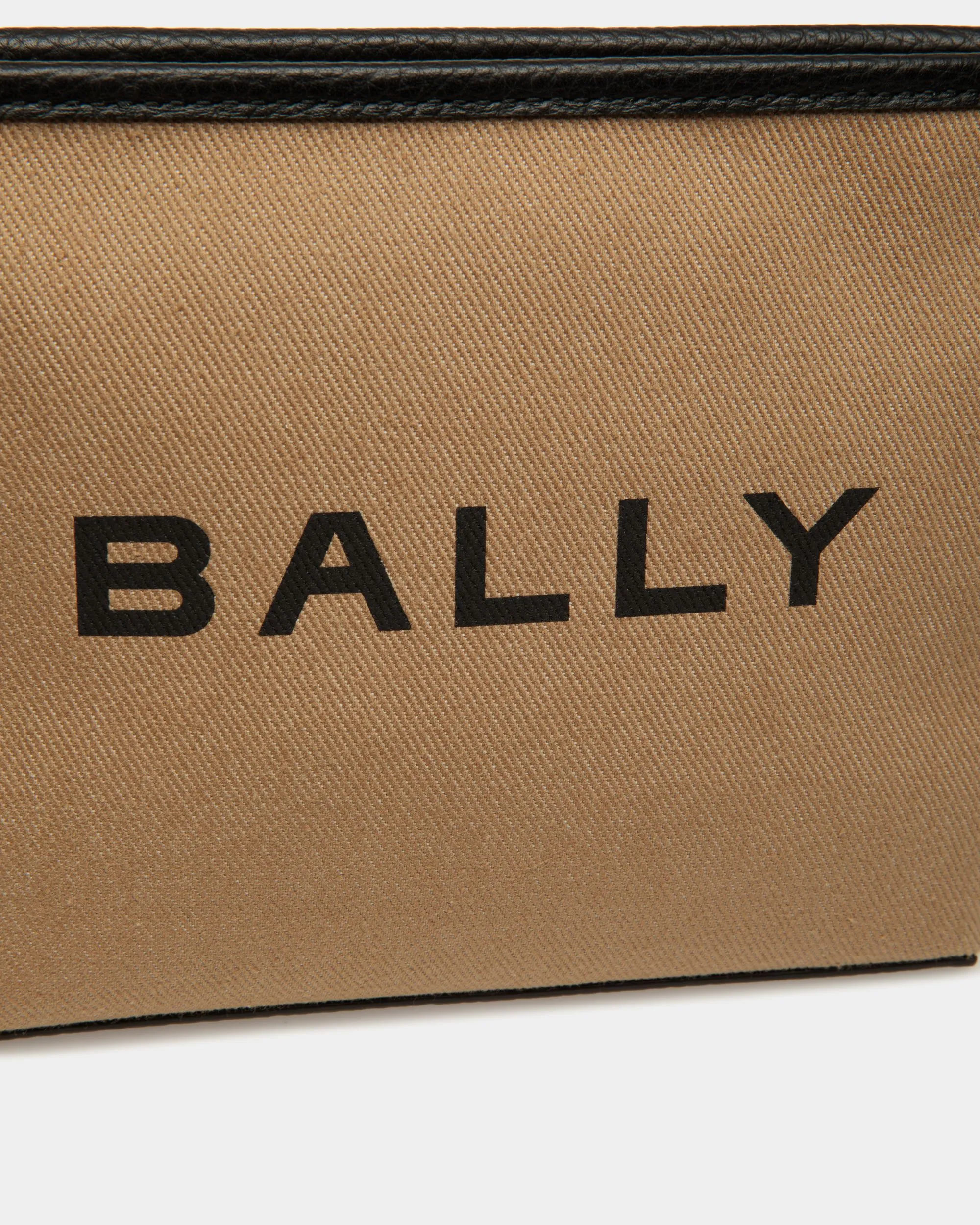 Bar Zipped Pouch in Canvas And Leather