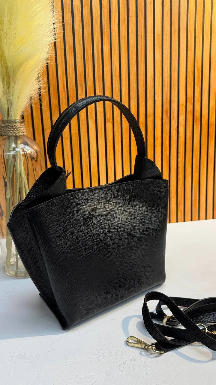 Bellissima Forma — Italian Elegance in Every Curve. Italy