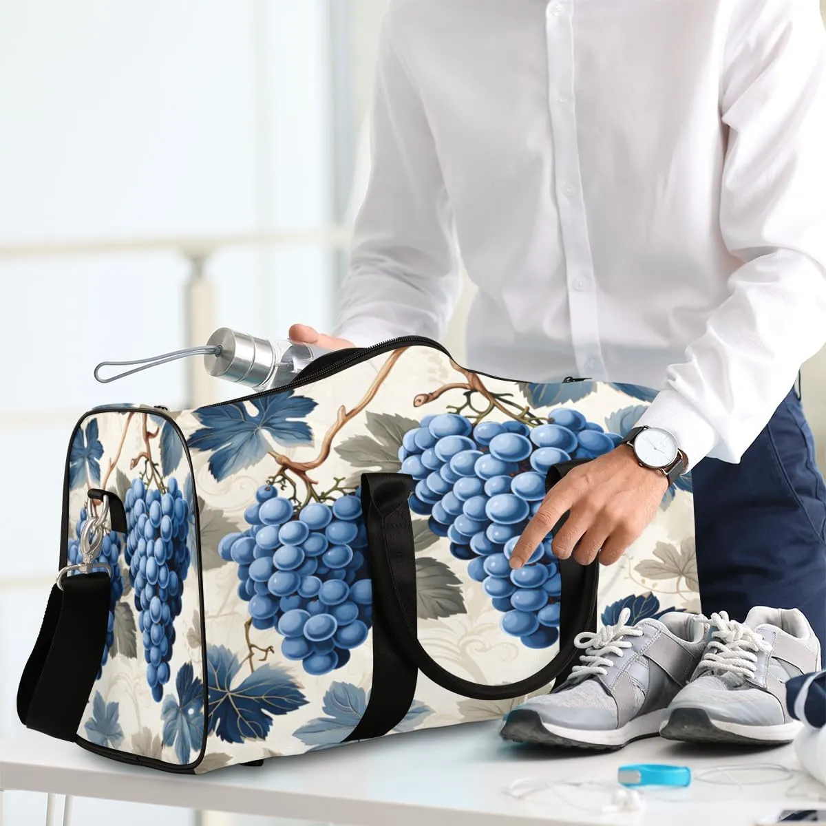 Blue Grapes Travel Duffle Bag, Sports Gym Bags for Women Men, Carry On Weekender Overnight Bag, Fruit Workout Hospital Airplane Trips Bag