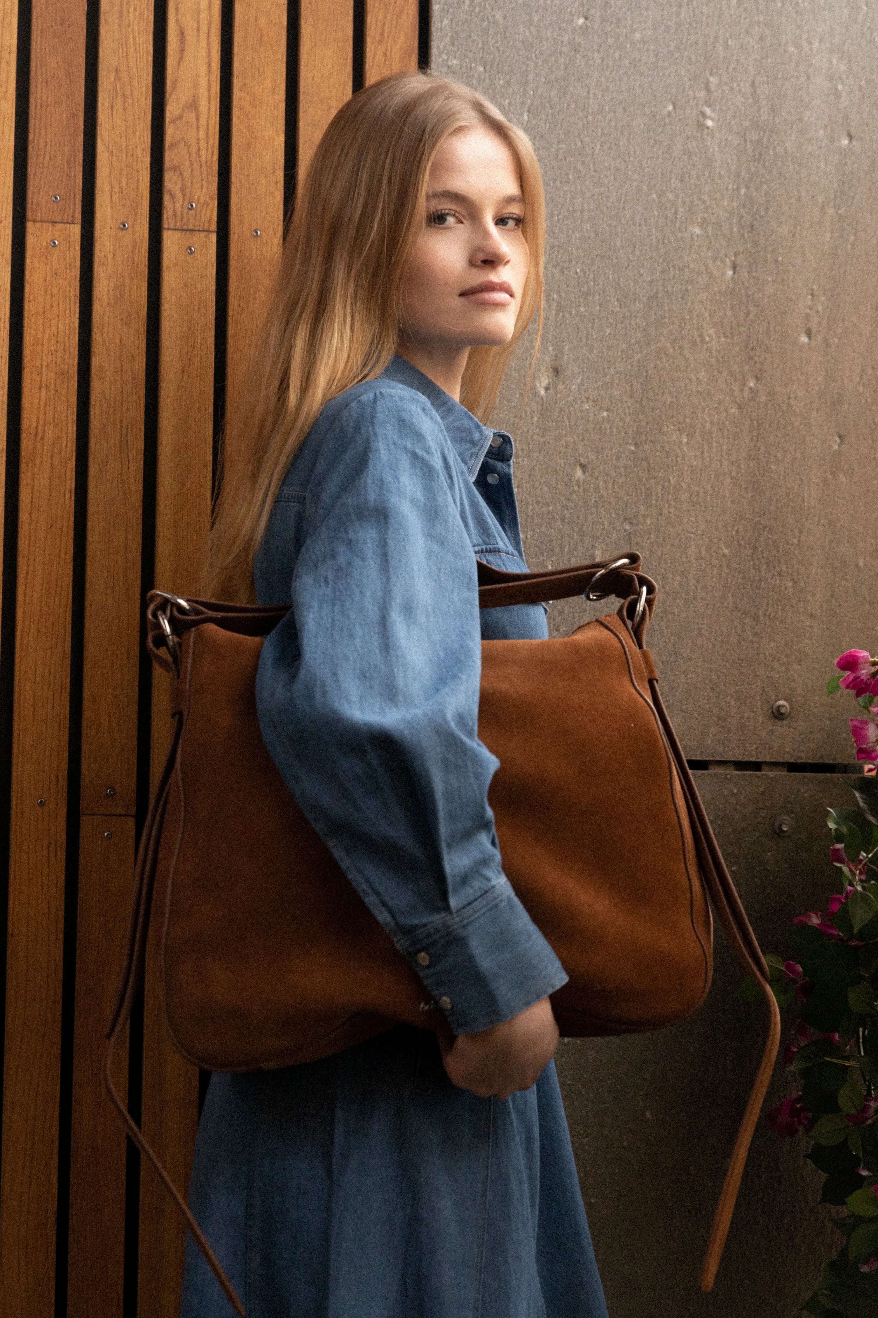 Bud Slouchy Suede Tote - Camel