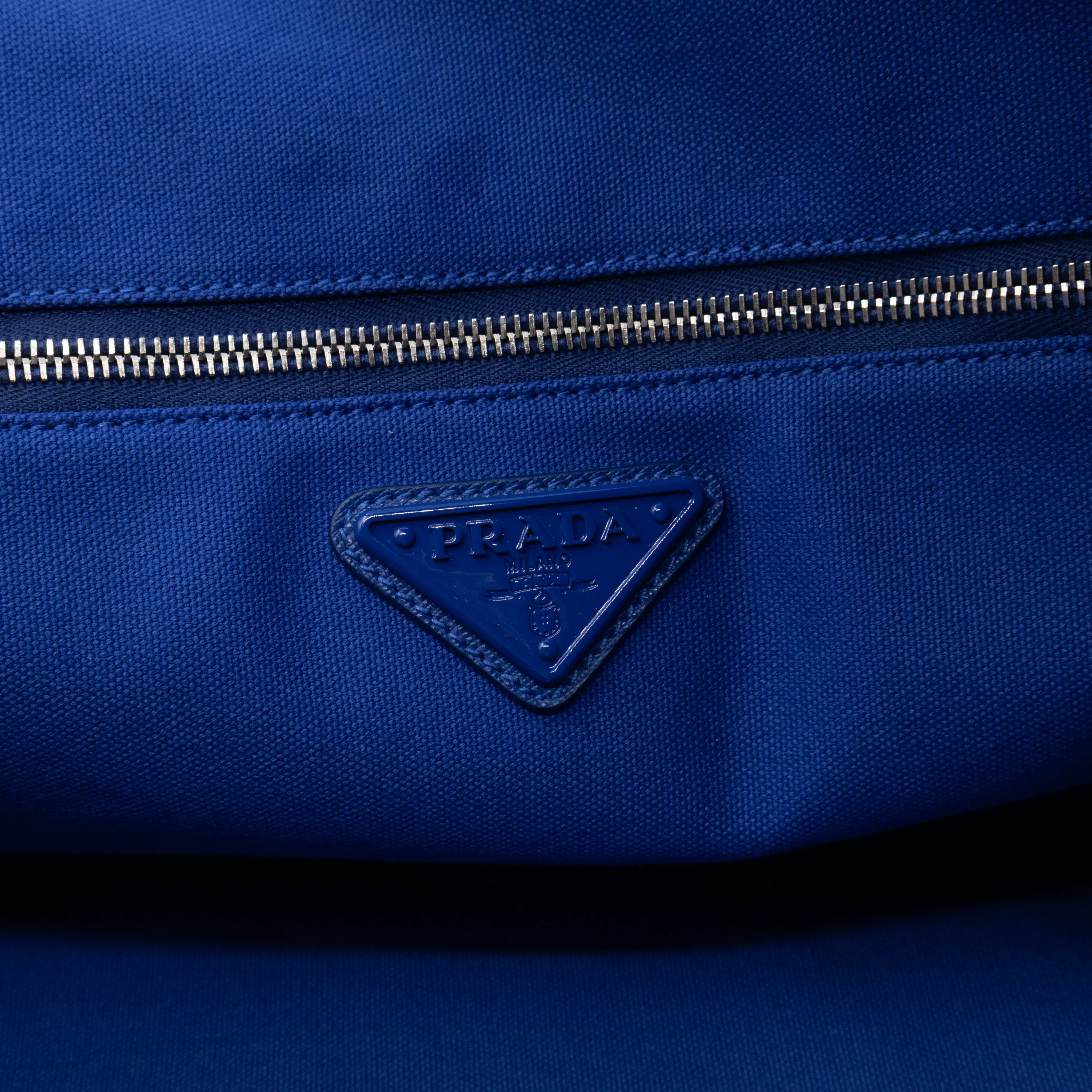 Canapa Logo Embossed Slouchy Tote Cobalto Canvas