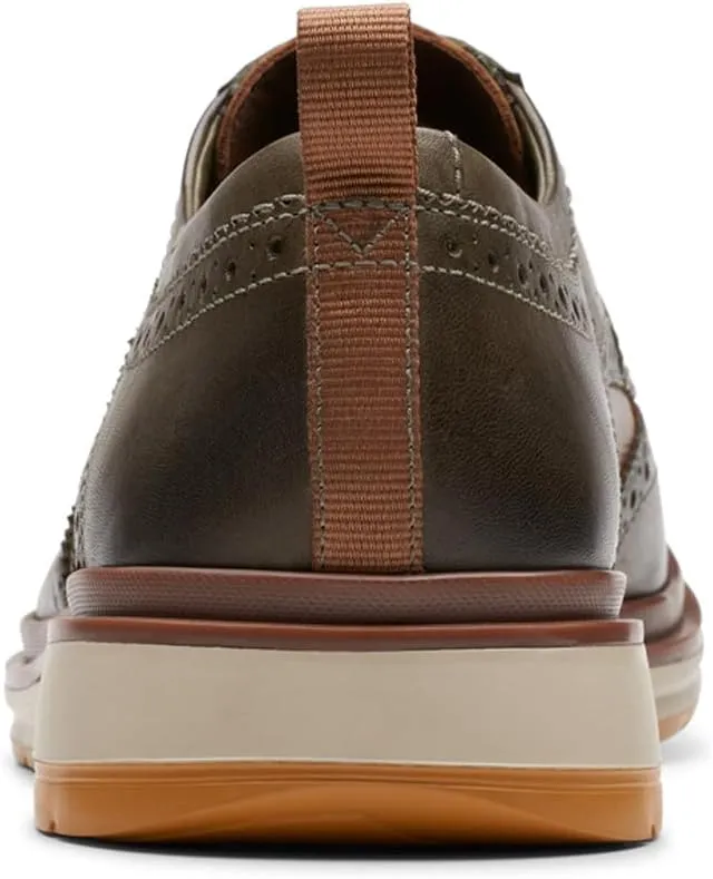 Clarks Men's Chantry Wing Oxford