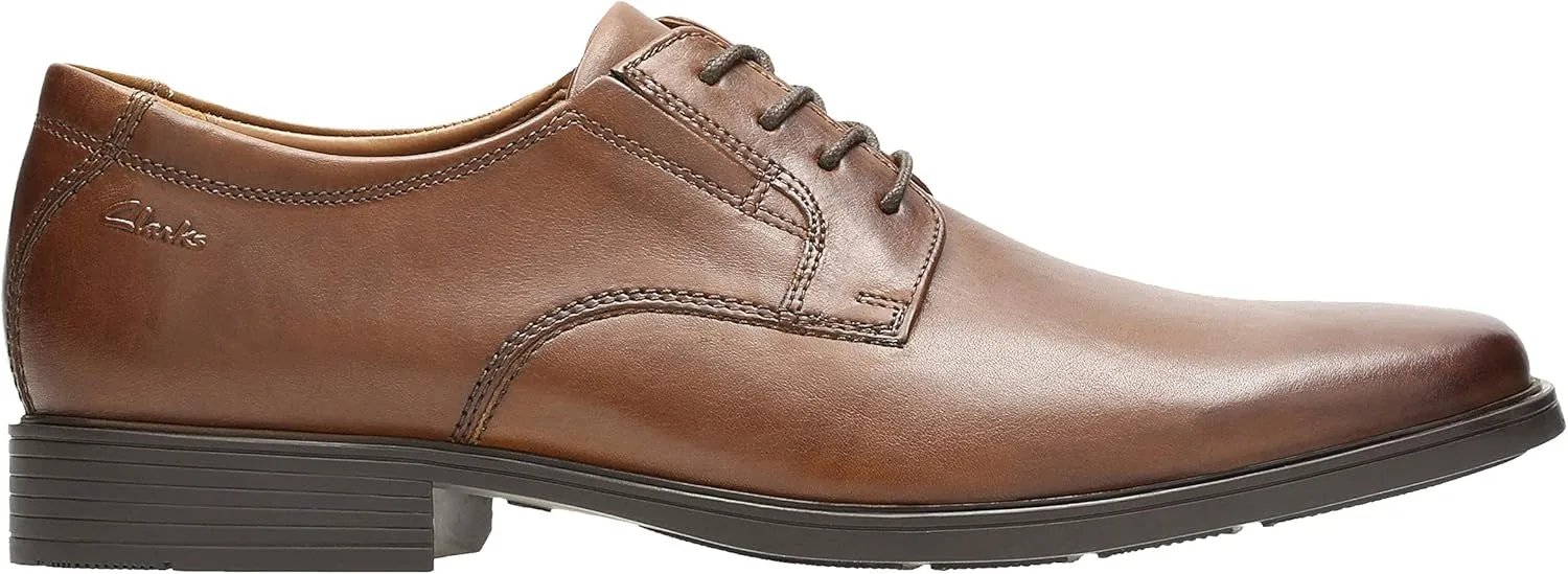 Clarks Men's Tilden Plain Oxford