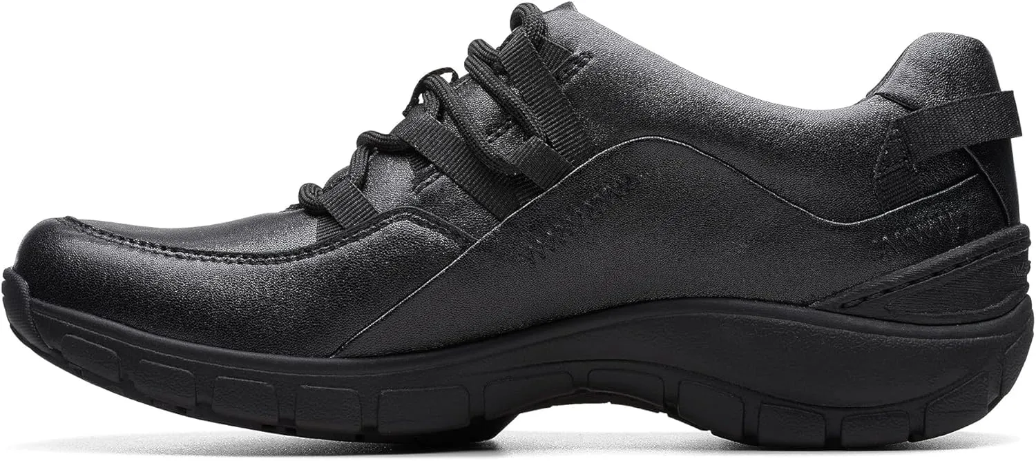 Clarks Women's Wave Range Oxford