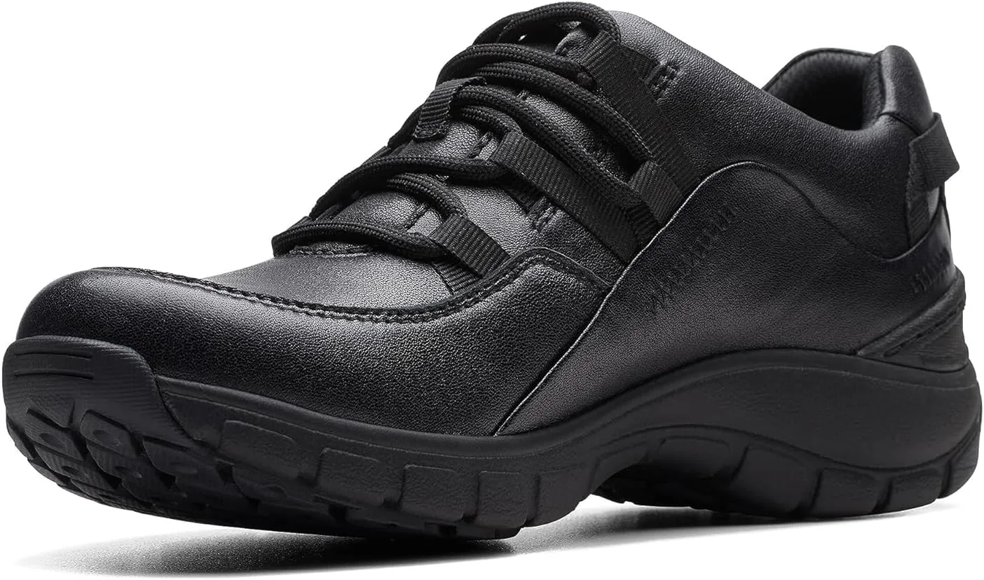 Clarks Women's Wave Range Oxford