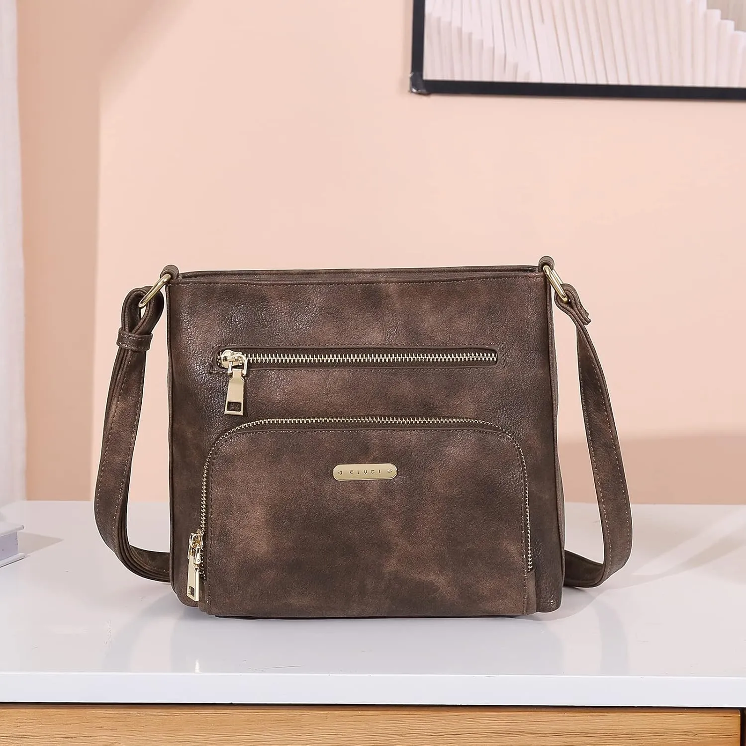 CLUCI Crossbody Purse for Women Multi Pockets Bag Vegan Leather Small Shoulder Handbags Summer Travel Designer Vintage Ladies