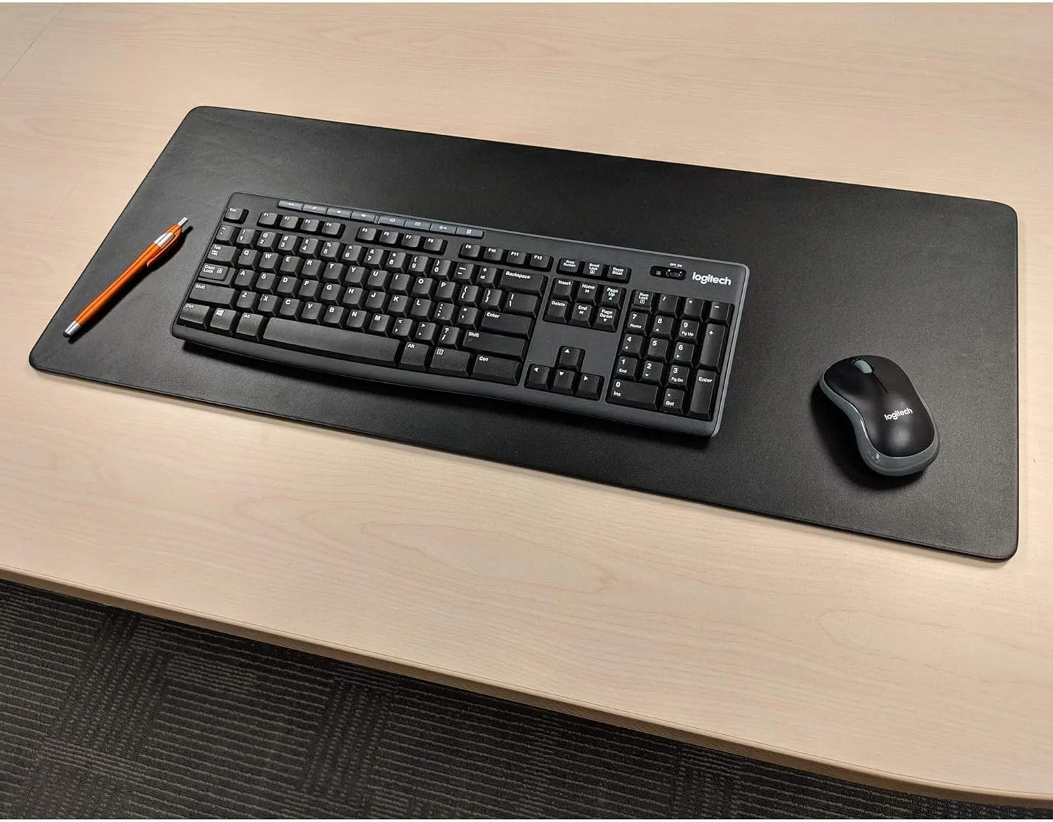 Dacasso Black Leather 30" x 12.5" Keyboard/Mouse Desk Mat