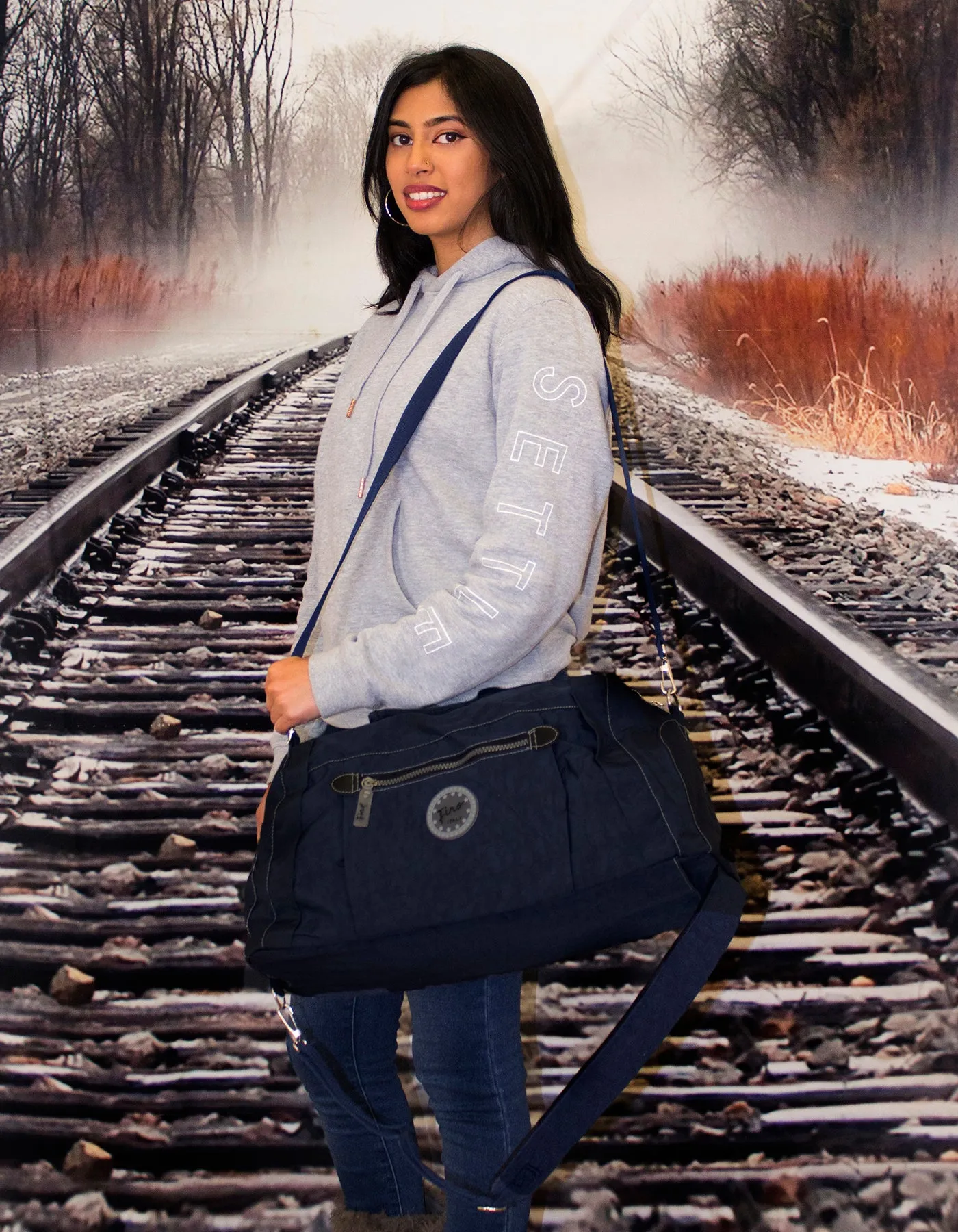 Fino SK-7718 Unisex Waterproof Ultra-Light crinkle Nylon Duffel Bag/Backpack