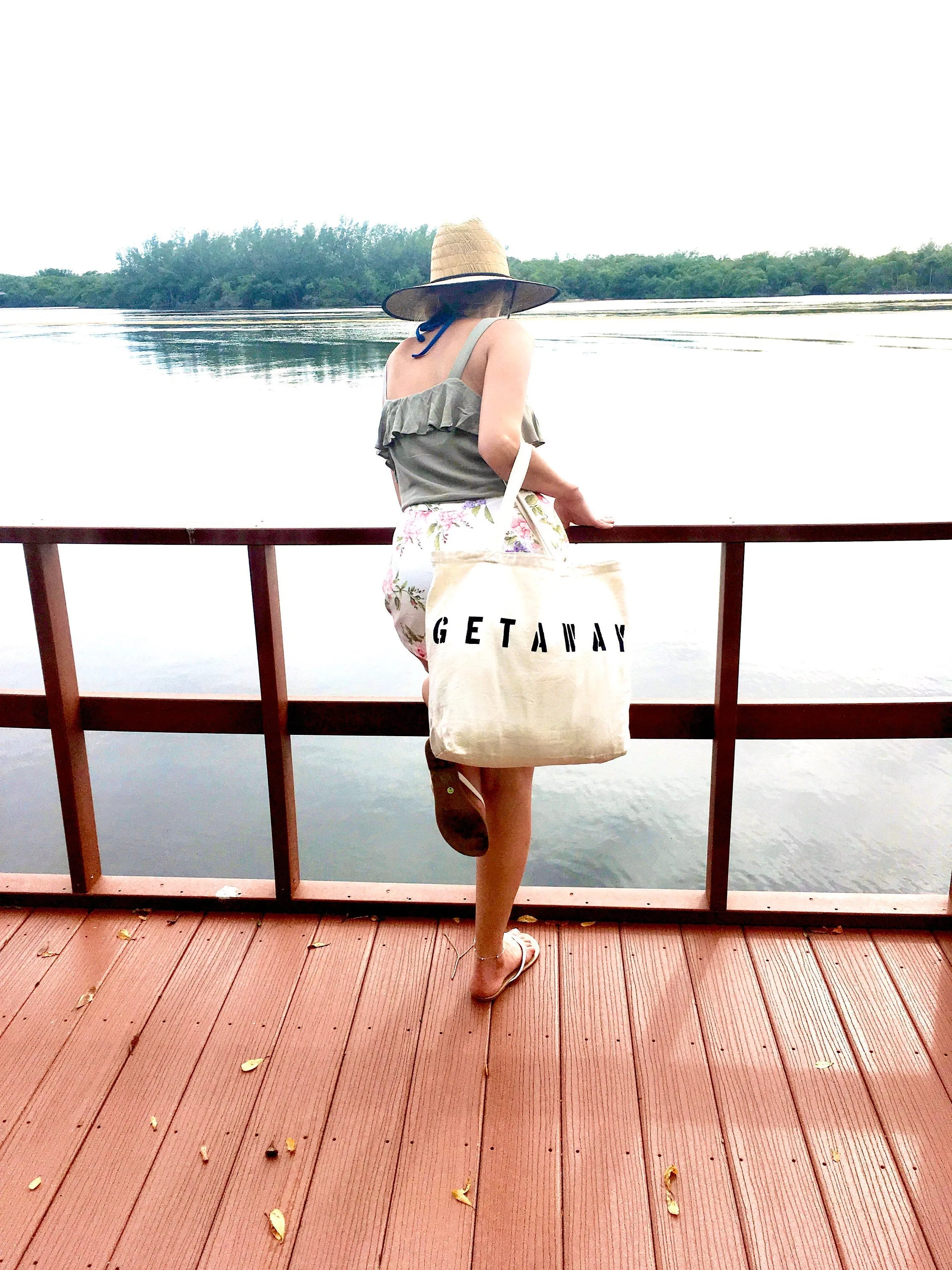 GETAWAY oversized canvas tote
