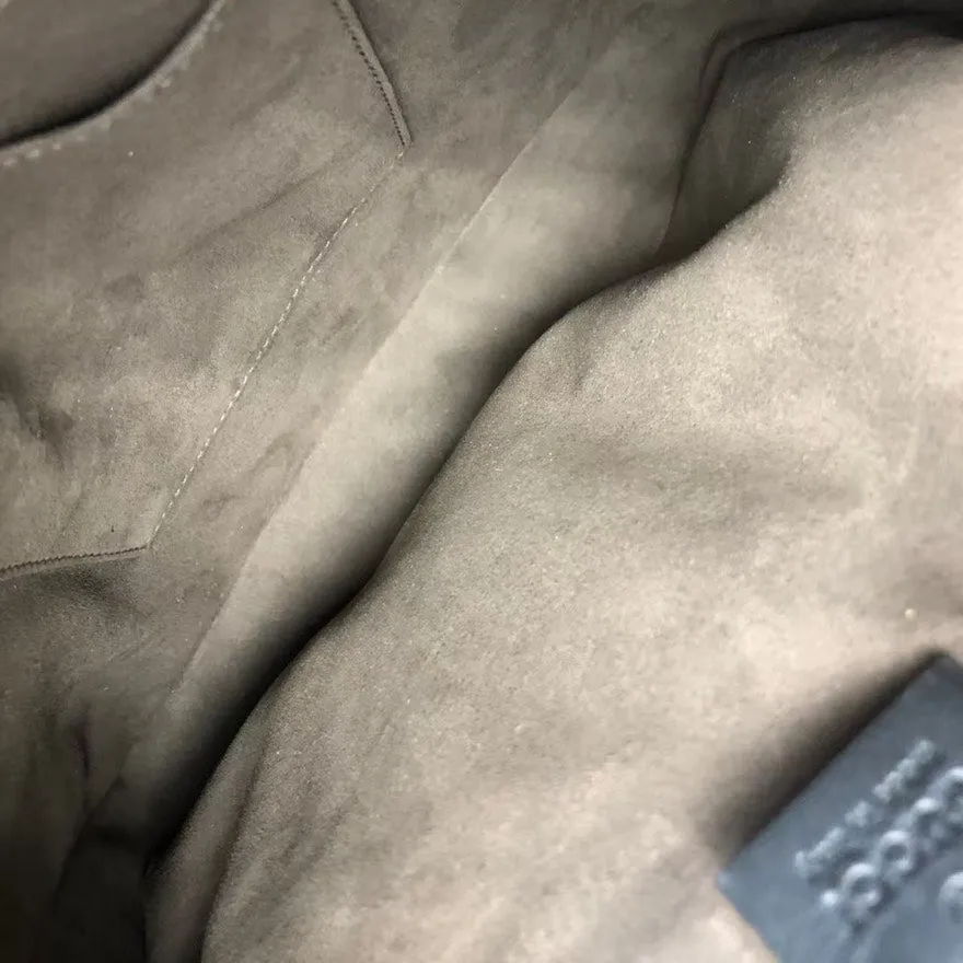 Gucci Messenger Bag Beige and Black Shoulder Bag