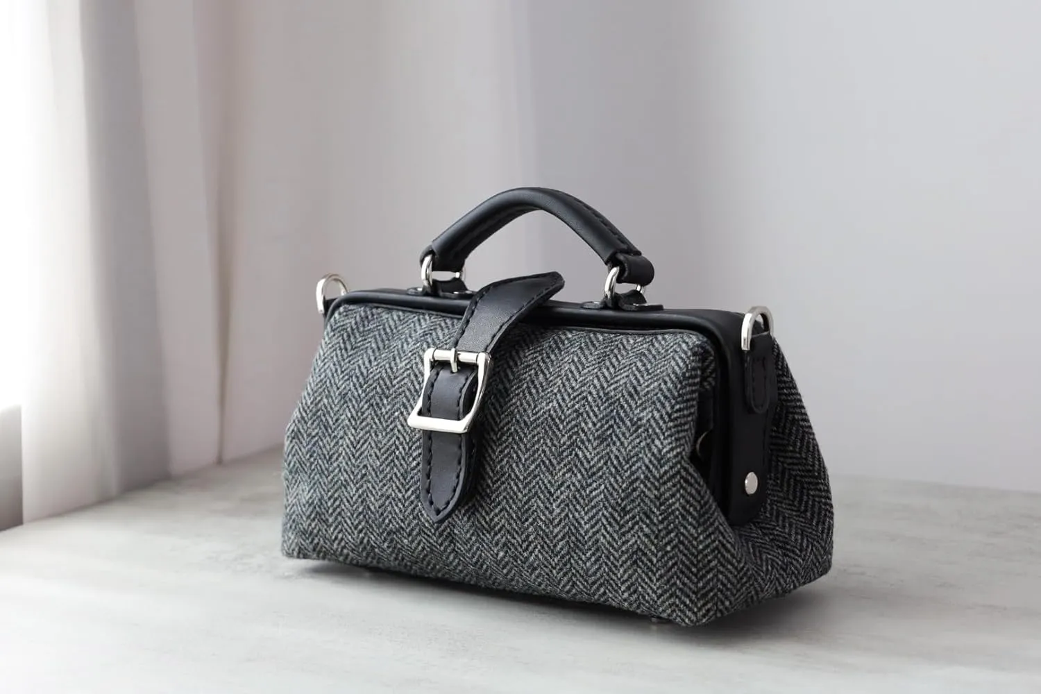 Harris Tweed Lady's Wool Leather Doctor Bag Women Crossbody Bag, Top Handle Bag, Long Strap Purse, Shoulder Bag every day carry (black)
