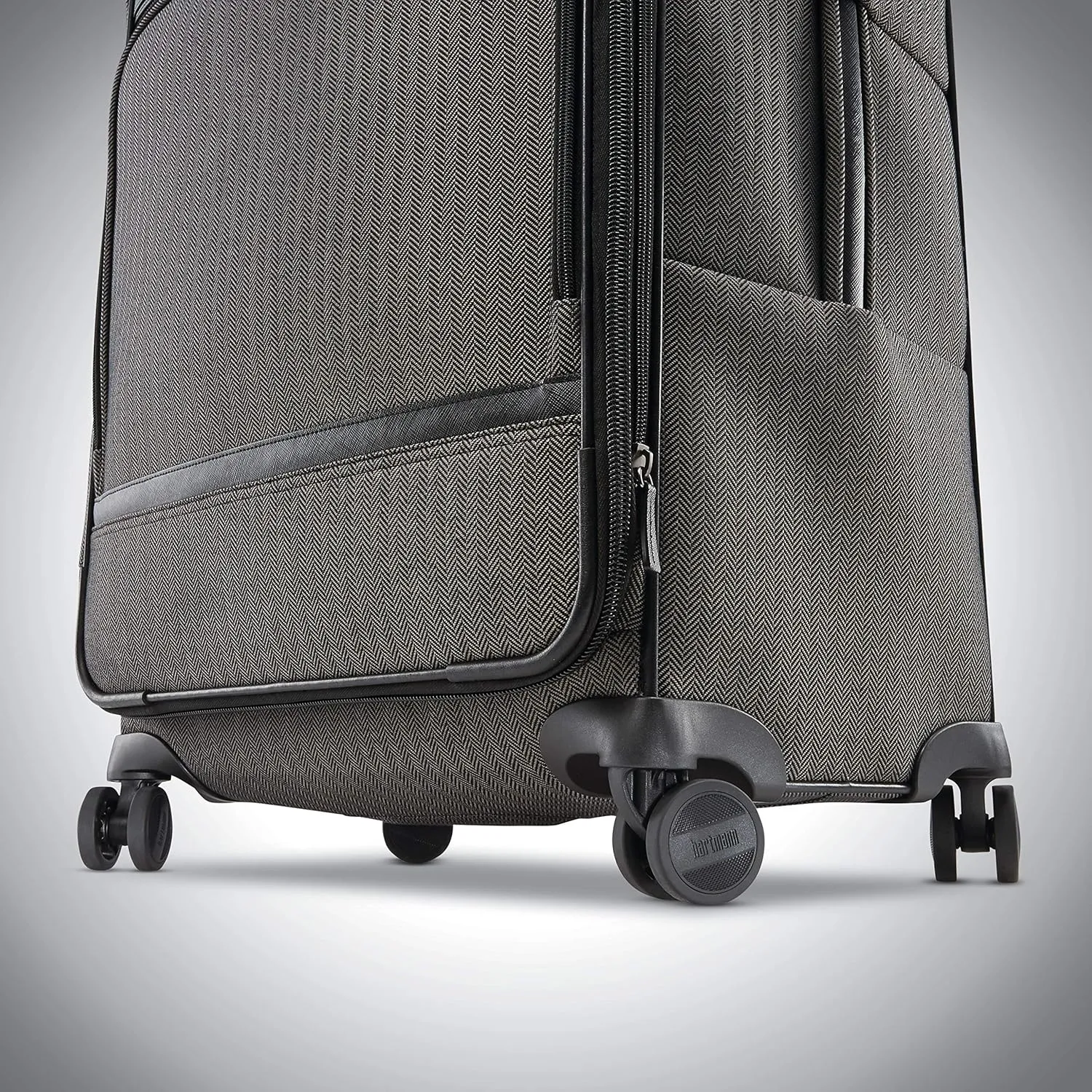 Hartmann Herringbone Deluxe Extended Journey Expandable Spinner, Black, Checked-Large