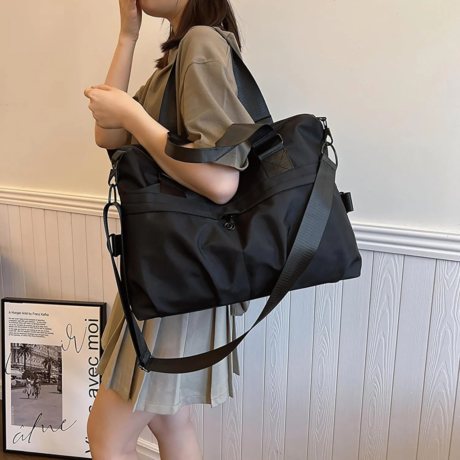 IHAYNER Travel Weekender Bags for Women, Duffle Bag with Laptop Compartment, Carry On Overnight Bag with Luggage Sleeve, Black