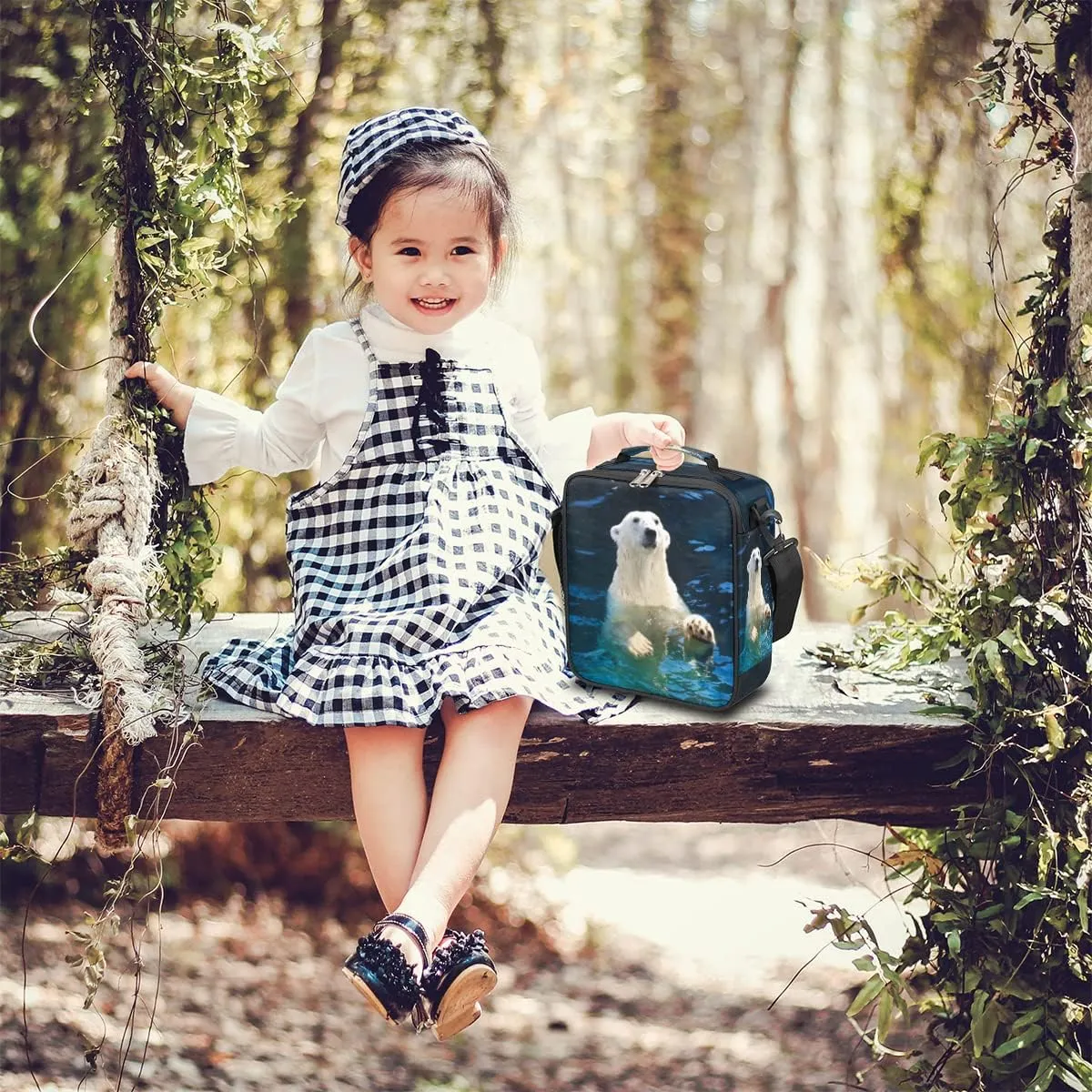 Insulated Lunch Bag for Kids Boys Girls, Cute Polar Bear Lunch Box with Shoulder Strap, Durable Reusable Waterproof Thermal Cooler Bag for School Work Picnic Travel Meal Prep Bag