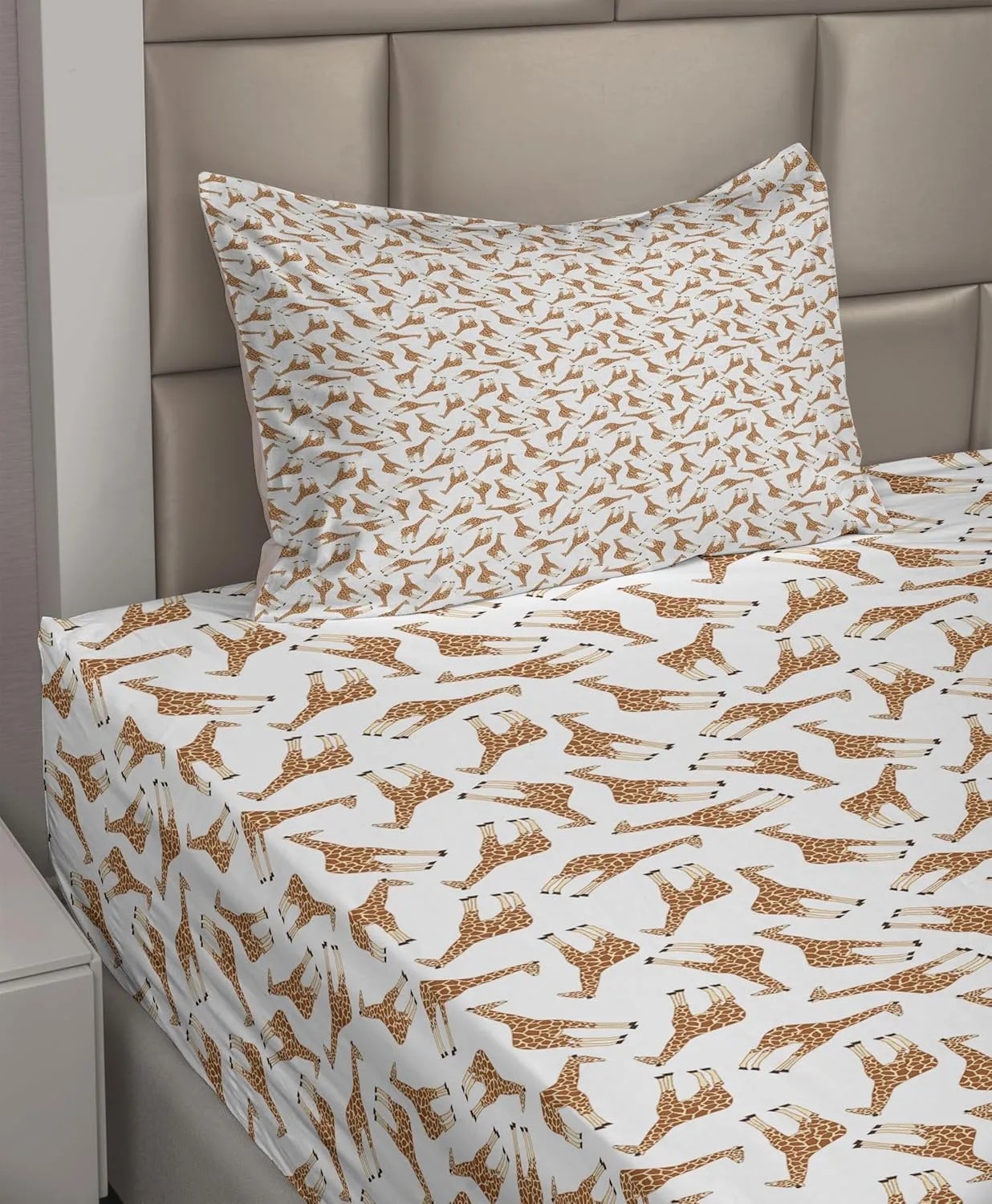 Lunarable Savannah Sheet Set, Simplistic Illustration Giraffe Animal Upside Down Messy Arrangement, Fitted and Flat Sheet with Pillowcase Bedding Accent 3 Piece Set, Twin, Brown White