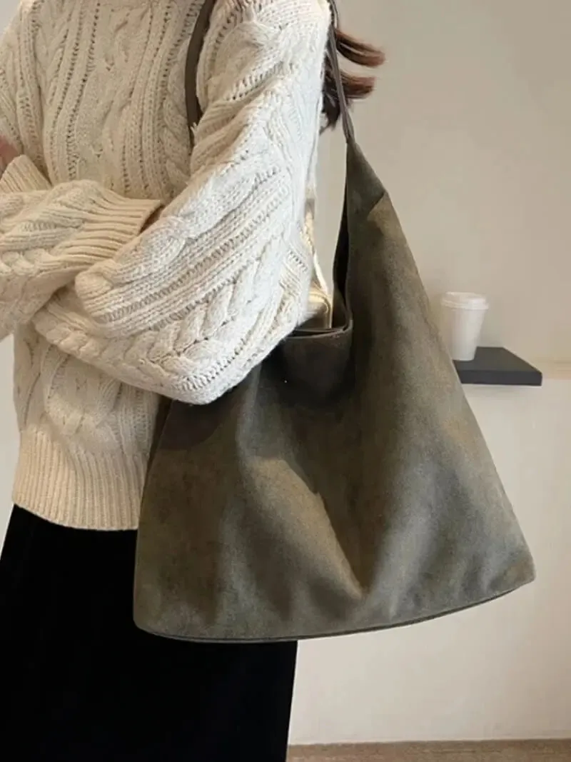 Minimalist Suede Hobo Bag – Effortlessly Chic