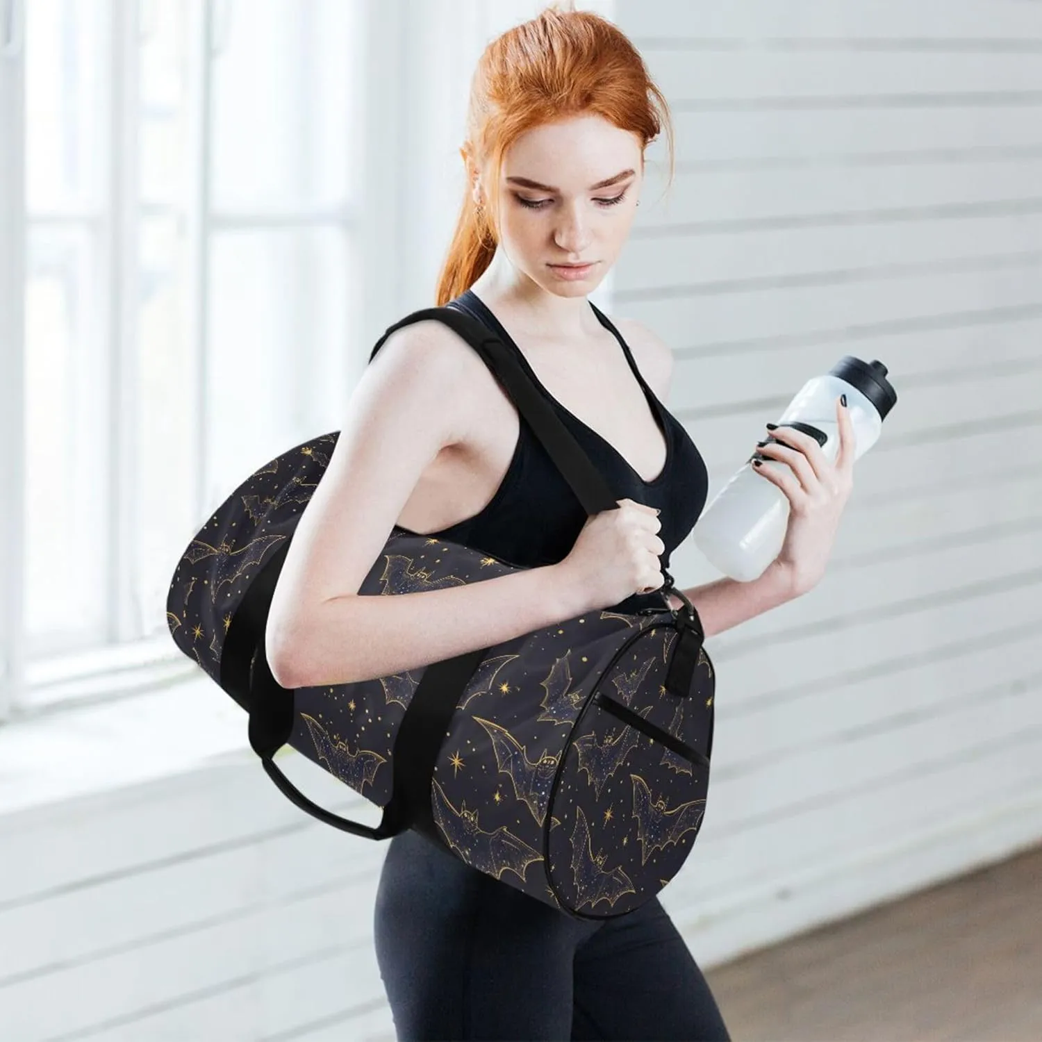 MNSRUU Sports Duffel Bags, Bats Stars Goth Black Athletic Gym Bag Overnight Workout Travel Tote Luggage for Men Women Yoga