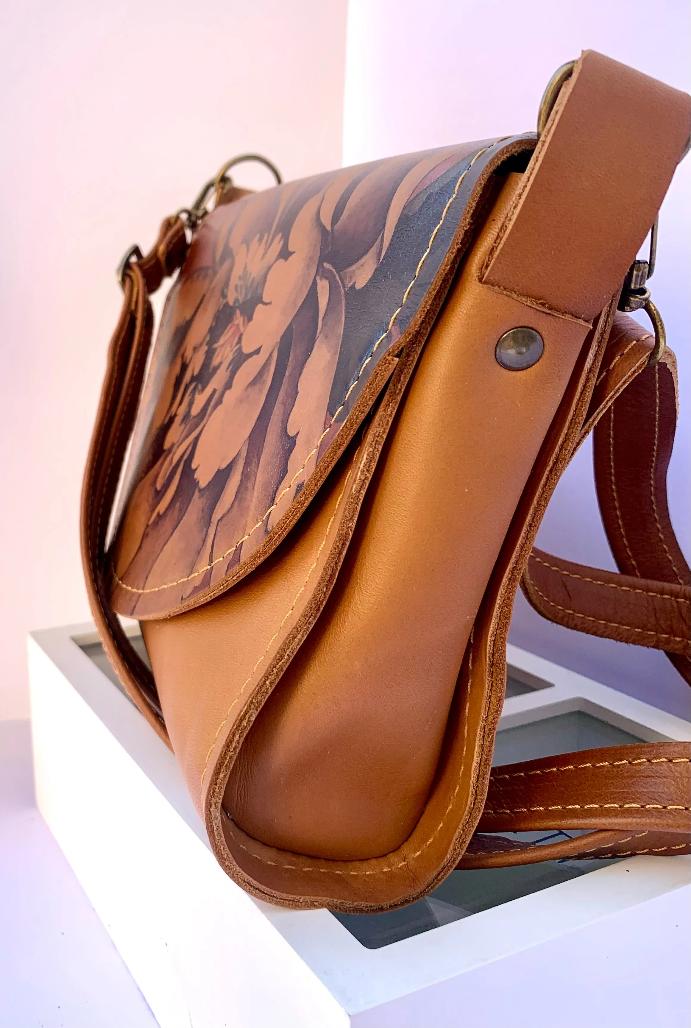 Natural Peonies - Messenger bags