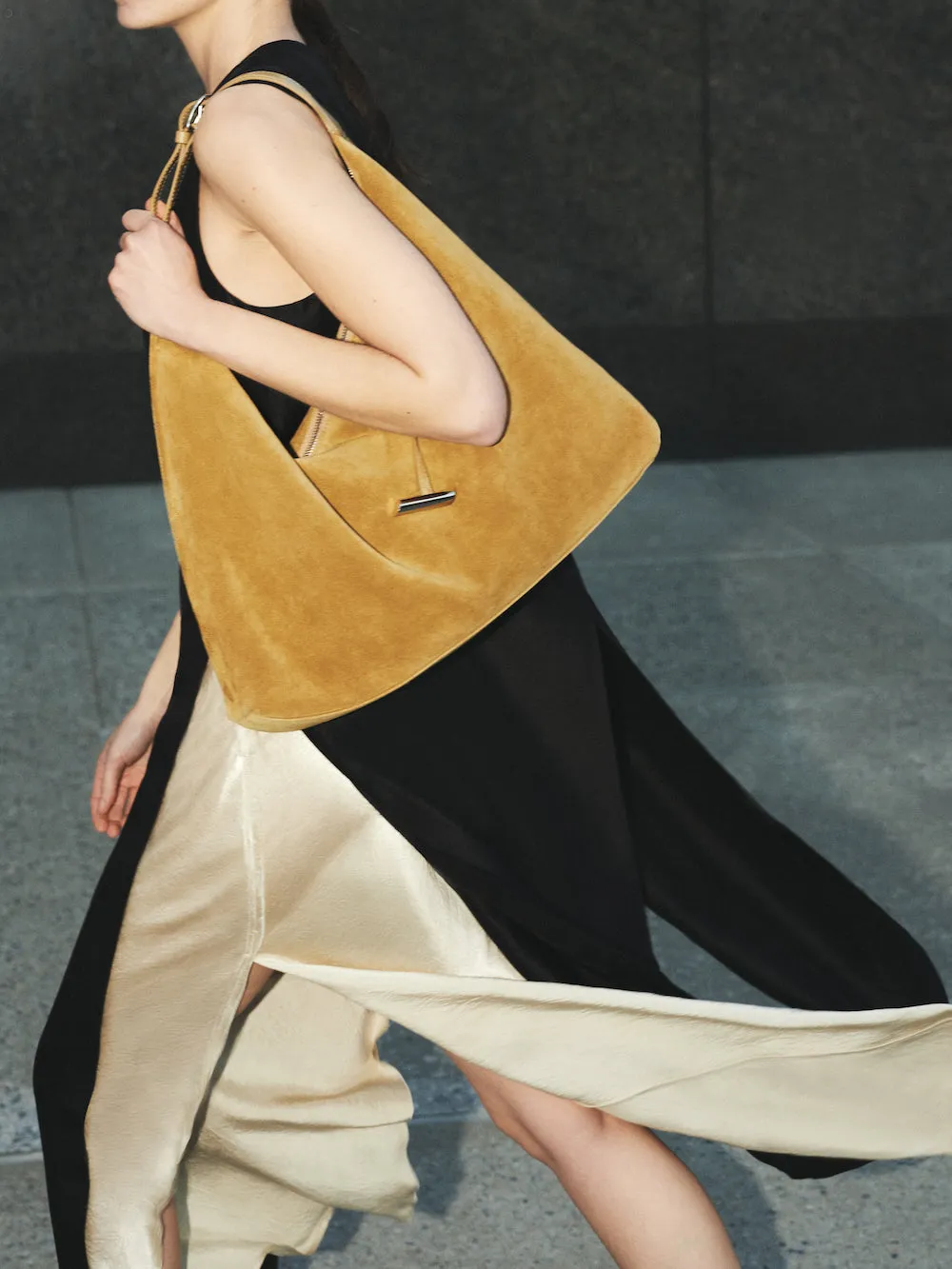 Pillow Hobo Beige Suede