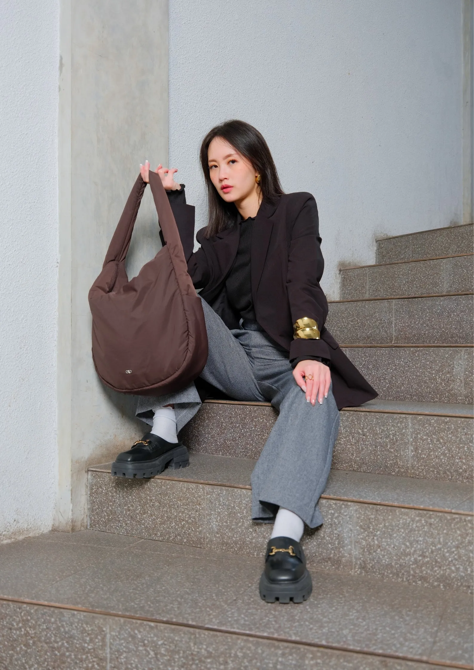 POSH SLOUCHY HOBO IN TRUFFLE
