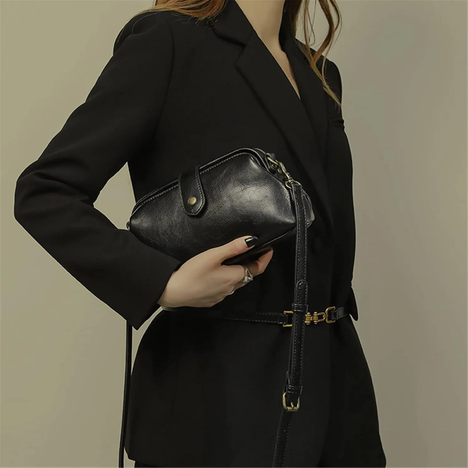 Retro Handmade Bag, Premium Leather Doctor Bag Crossbody, Unique Opening Women Shoulder Purses Commuter Bag (Black)
