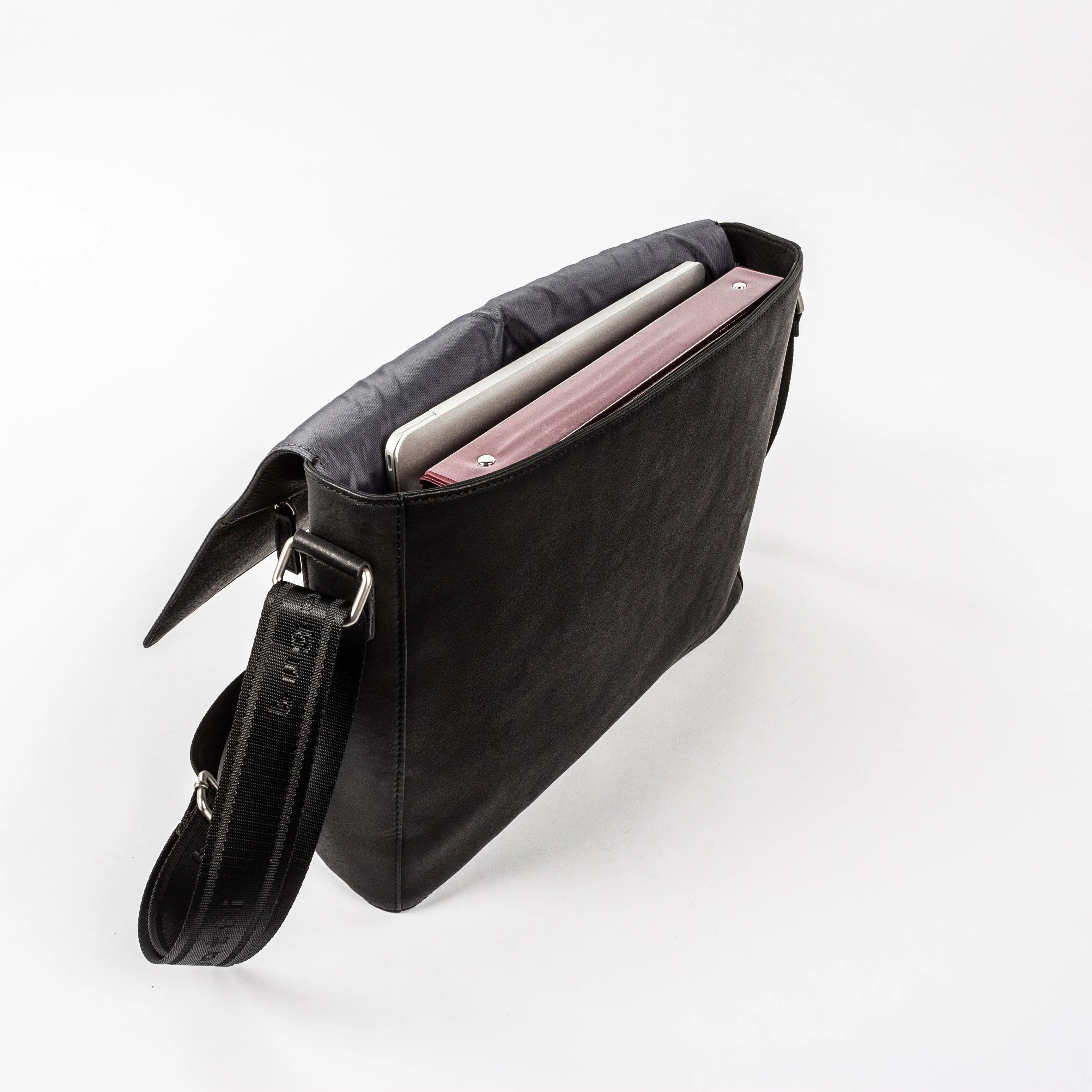 Sartoria Messenger Bag