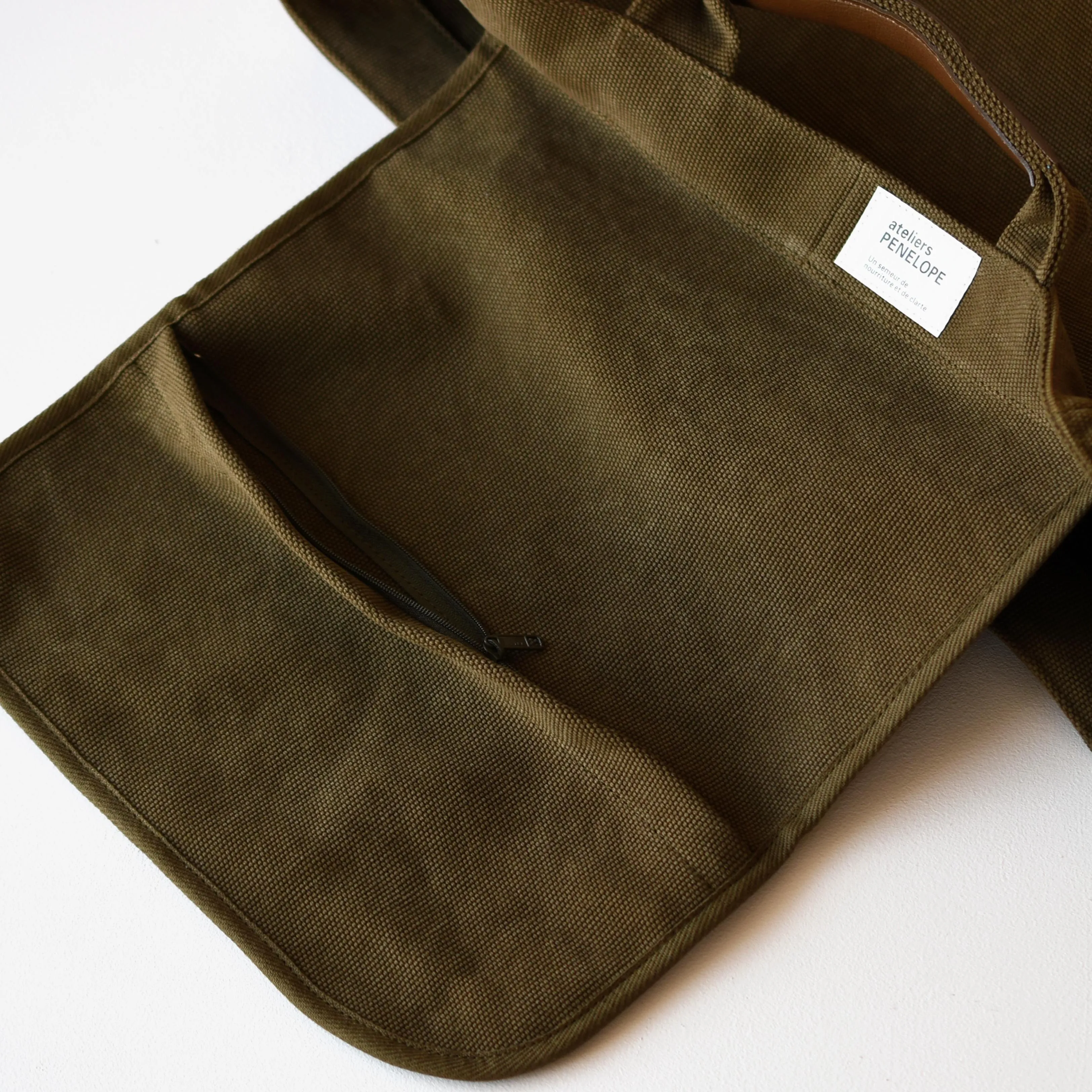 Shallow tote bag - Mira