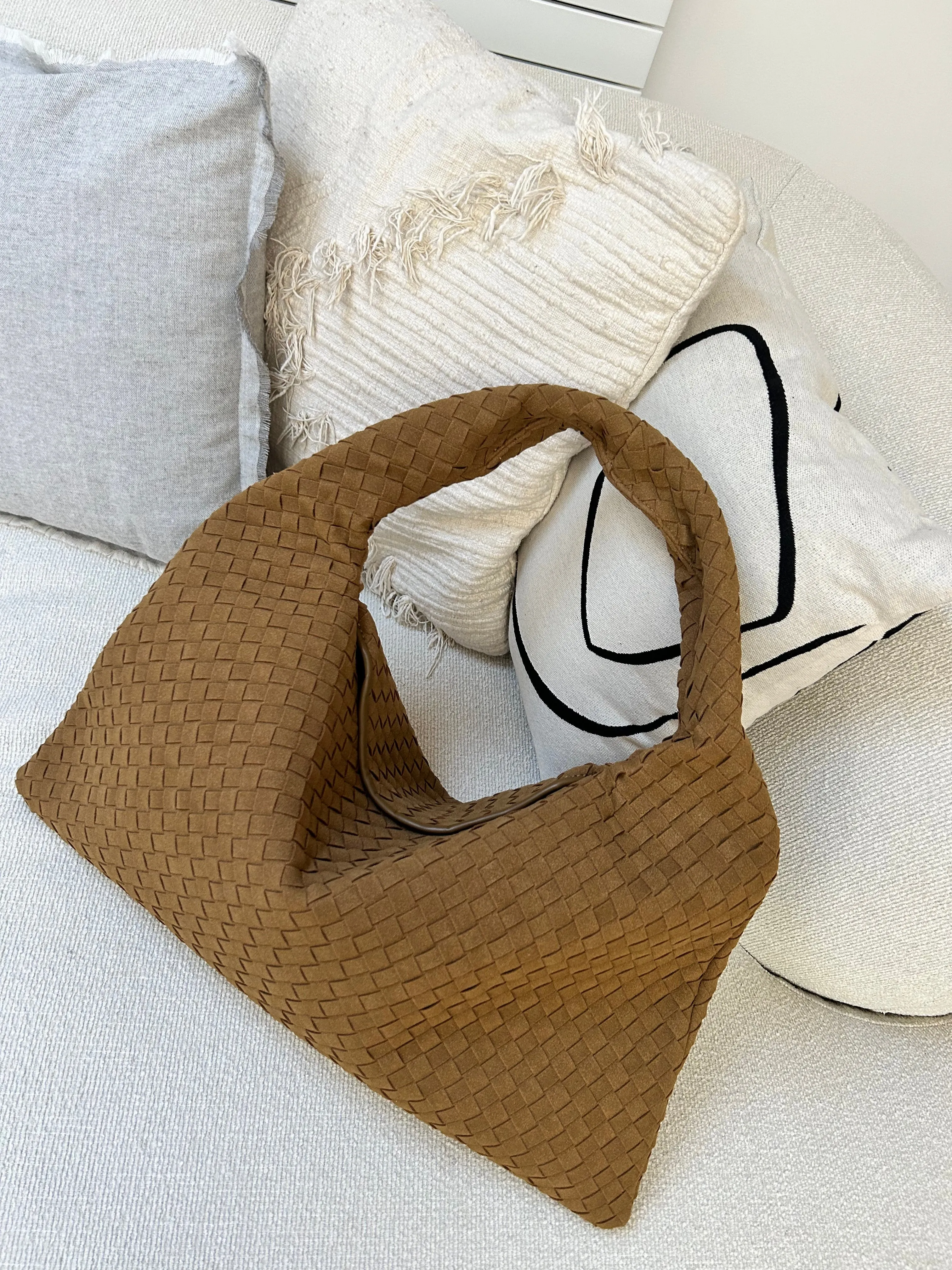 Slouchy Large Capacity Shoulder Bag in Woven Design