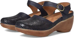 SoftWalk Women's Mabelle Perf Clog