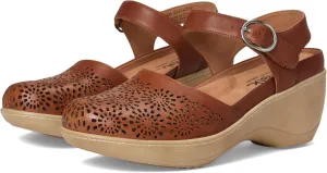 SoftWalk Women's Mabelle Perf Clog