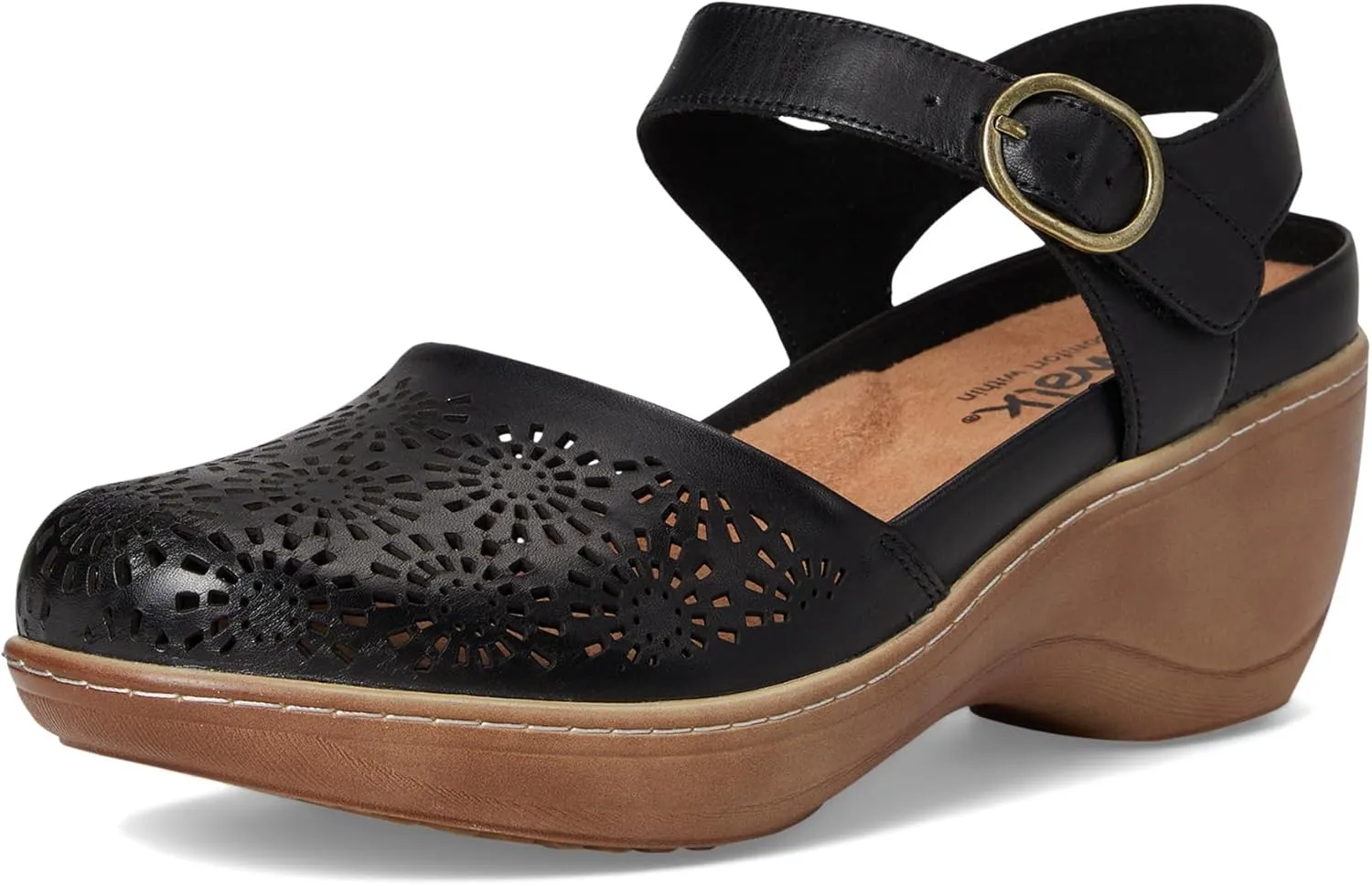 SoftWalk Women's Mabelle Perf Clog