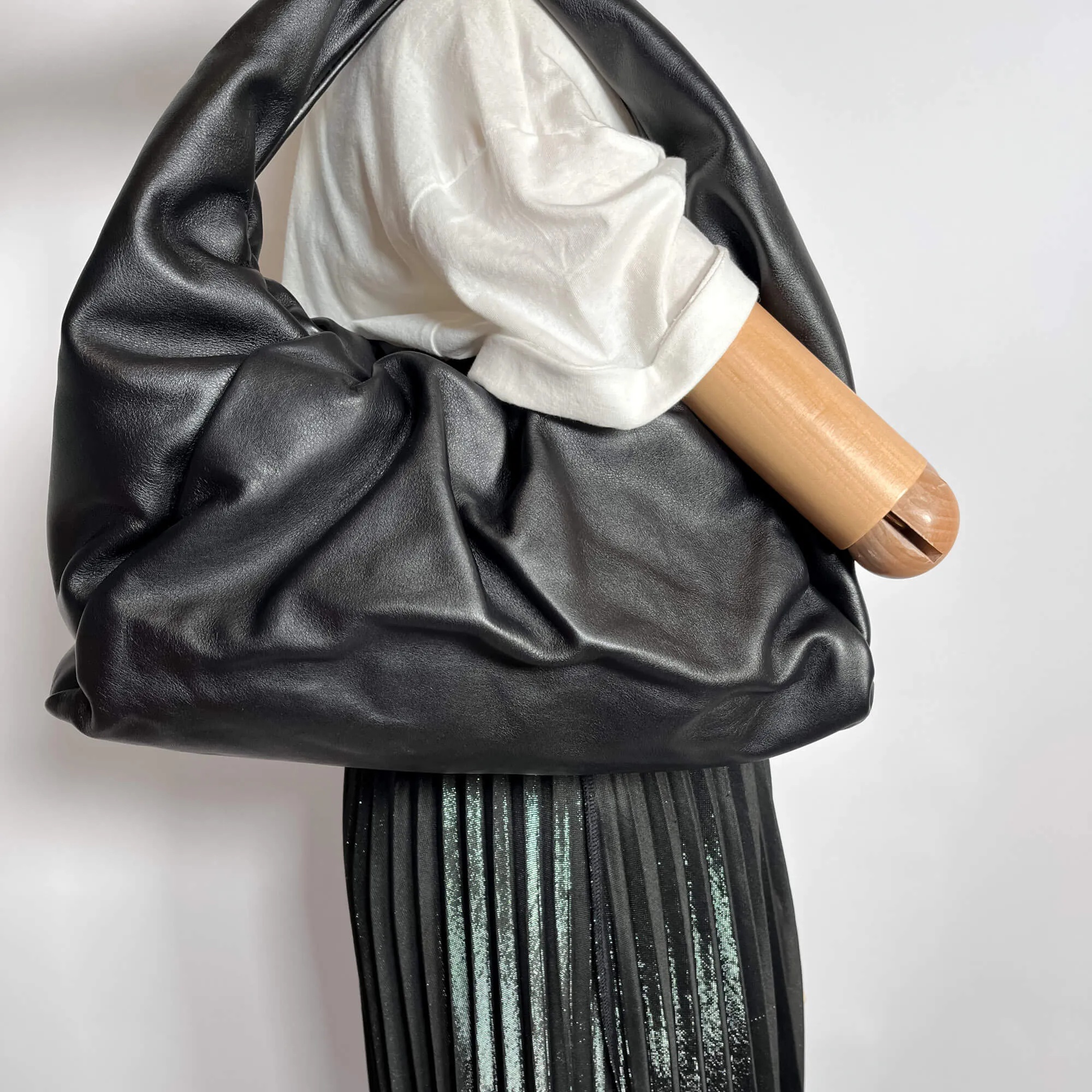 The Shoulder Pouch Medium Hobo Bag Black
