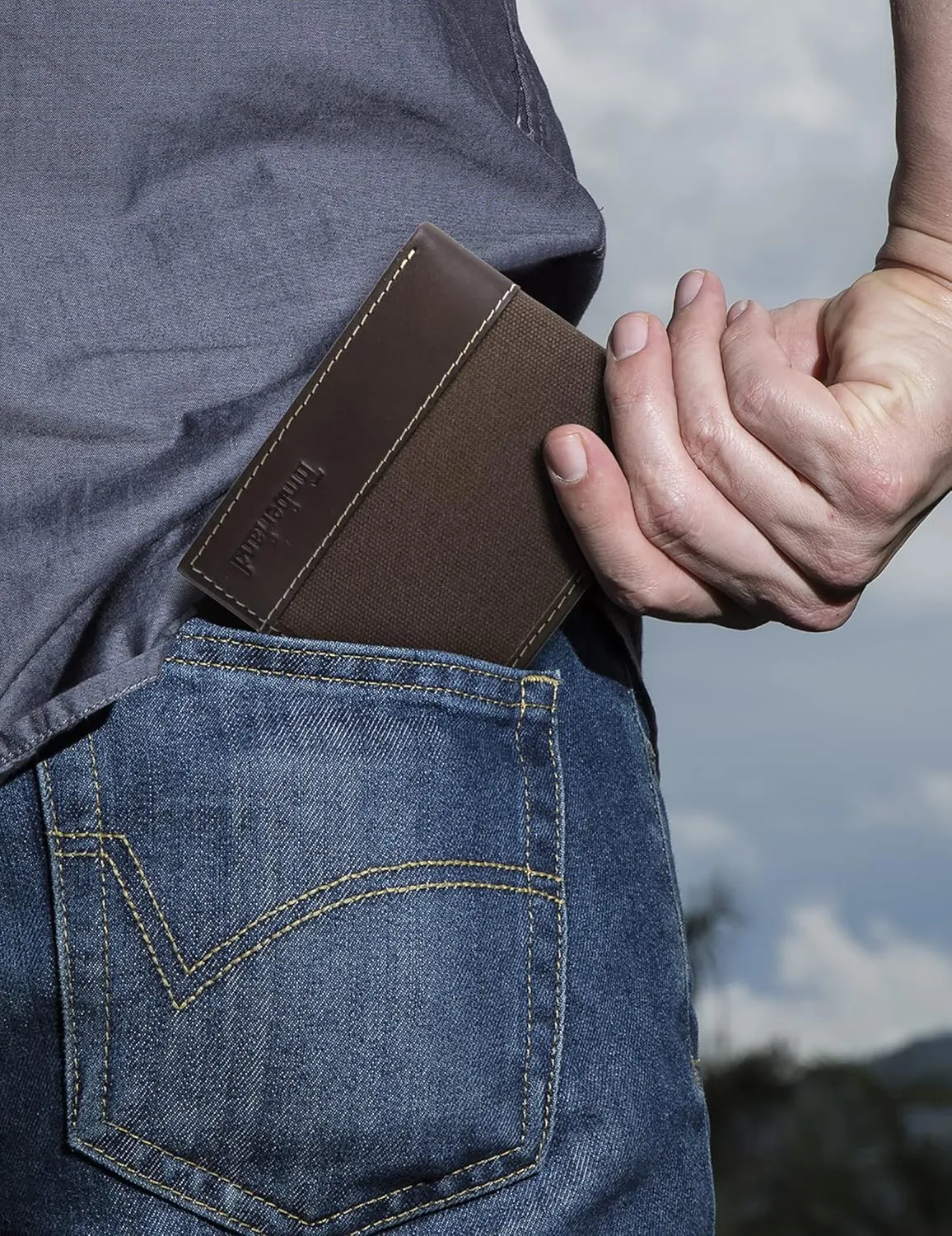 Timberland Men's Baseline Leather Canvas Wallet with Attached Flip Pocket