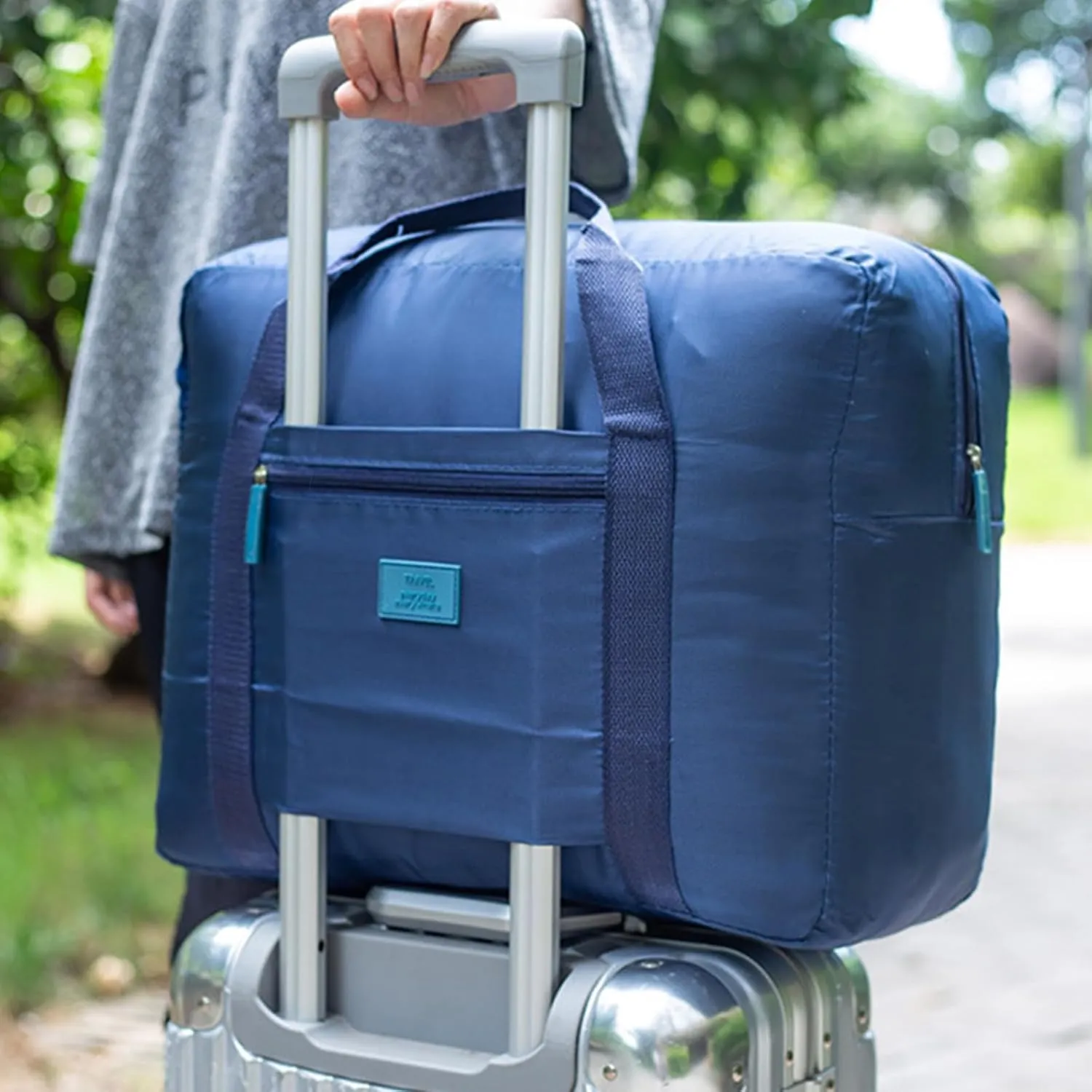 Travel Duffel Bag Carry on Luggage Bag Foldable Travel Tote Bag Waterproof Sports Gym Lightweight Large Weekender Overnight Bag for Women and Men (Black Blue)